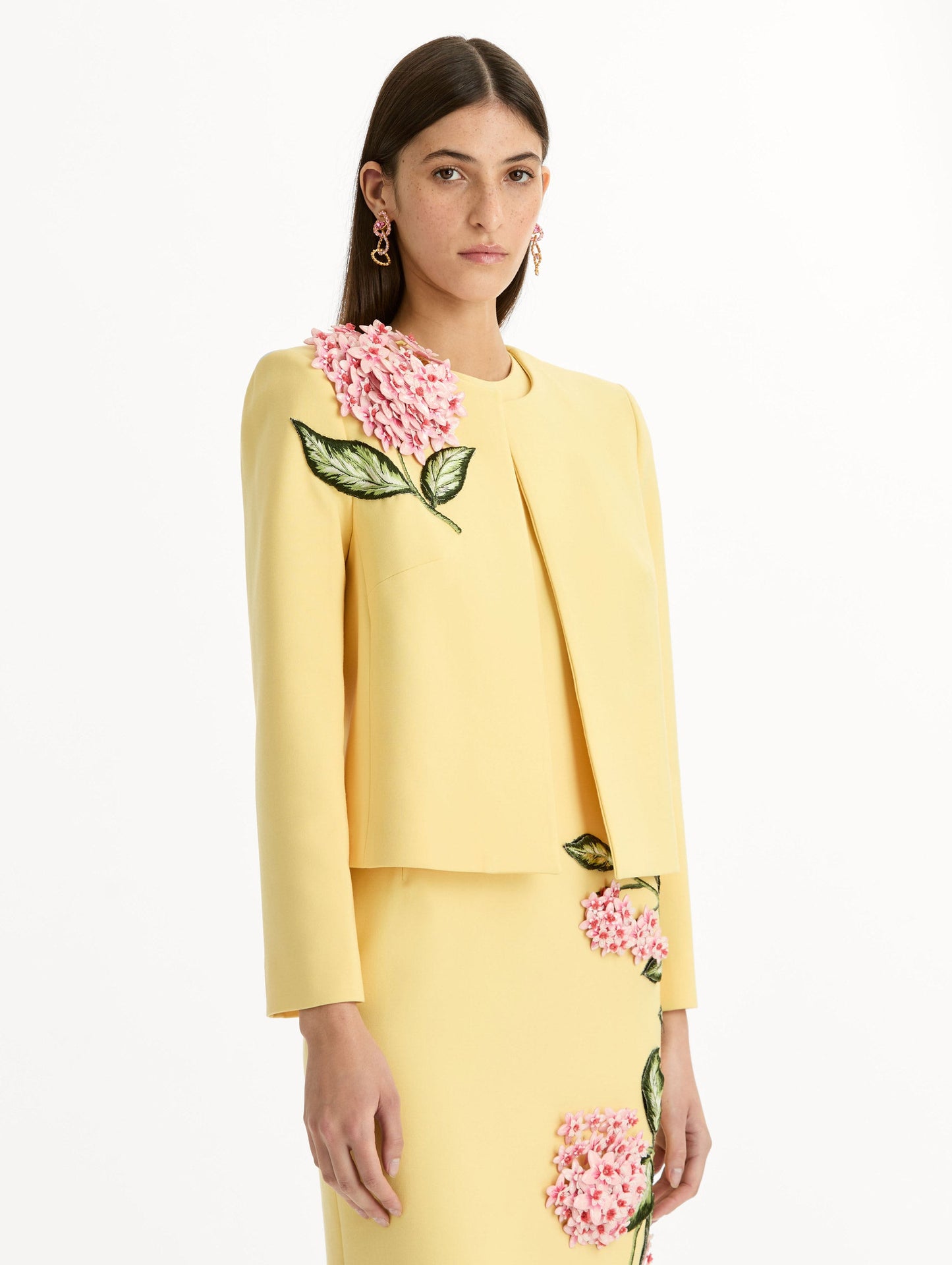 Porcelain Flower Embroidered Jacket Butter / Oscar de la Renta