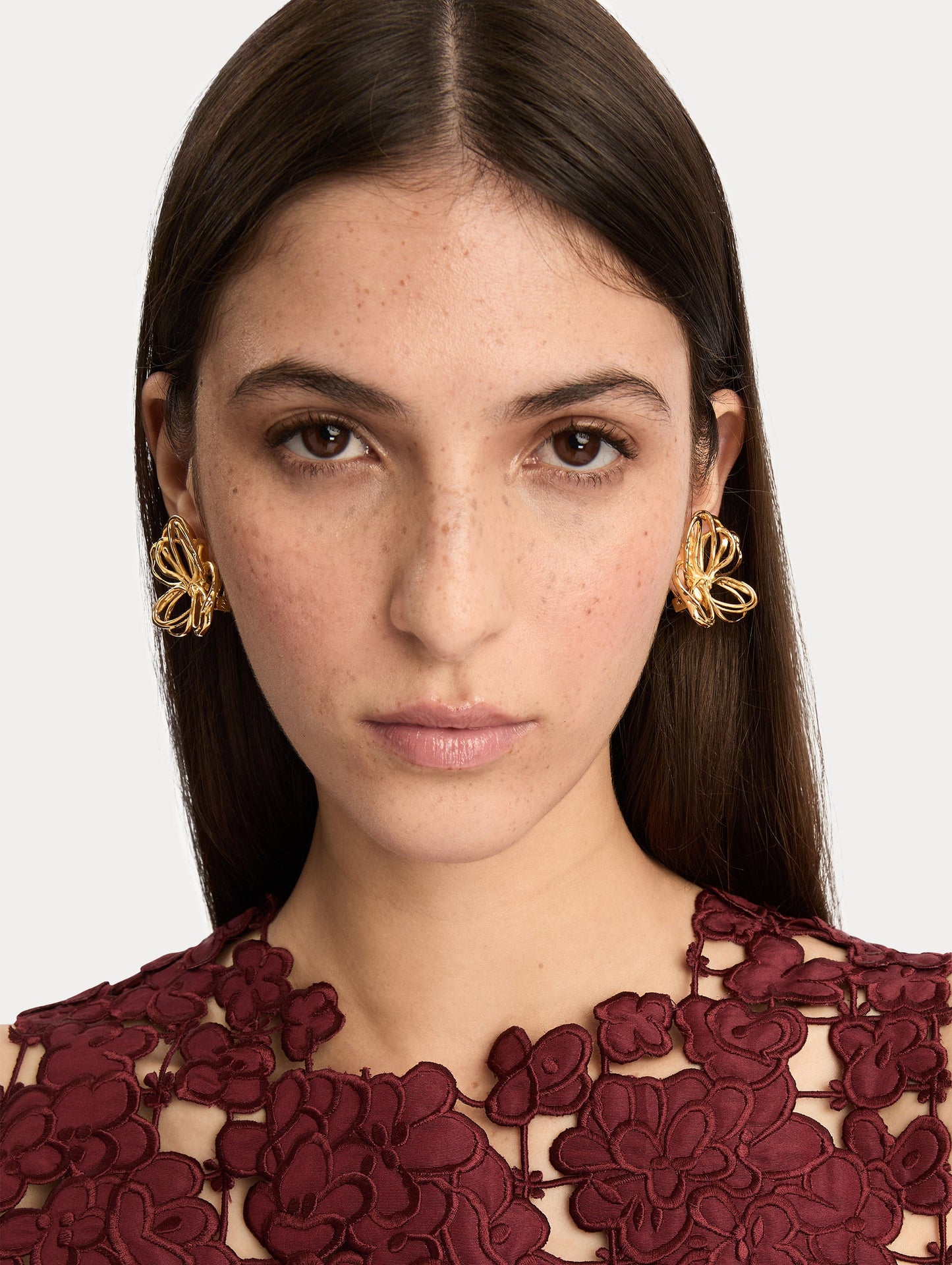 Threaded Flower Earrings Gold / Oscar de la Renta