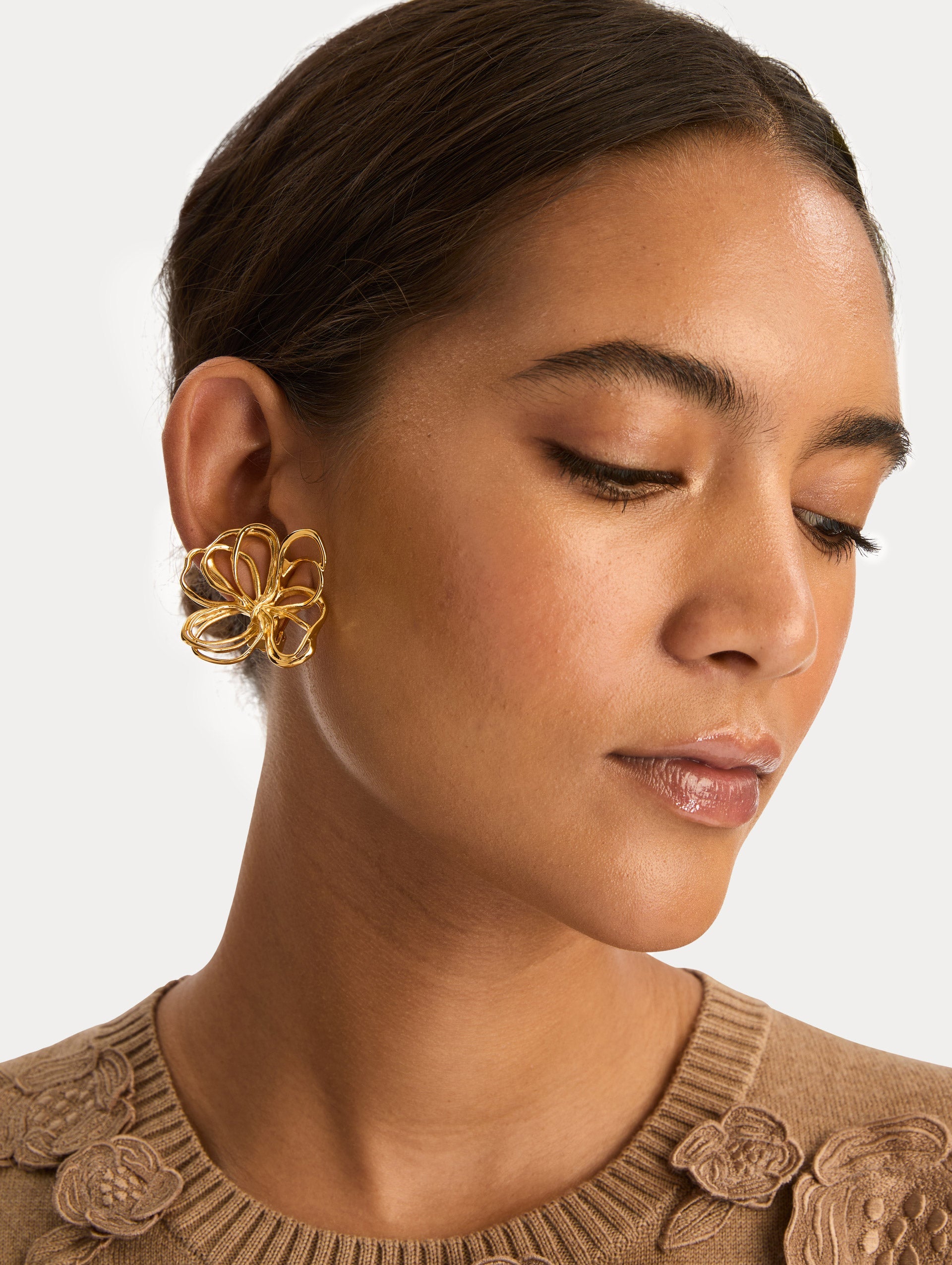 Threaded Flower Earrings Gold / Oscar de la Renta