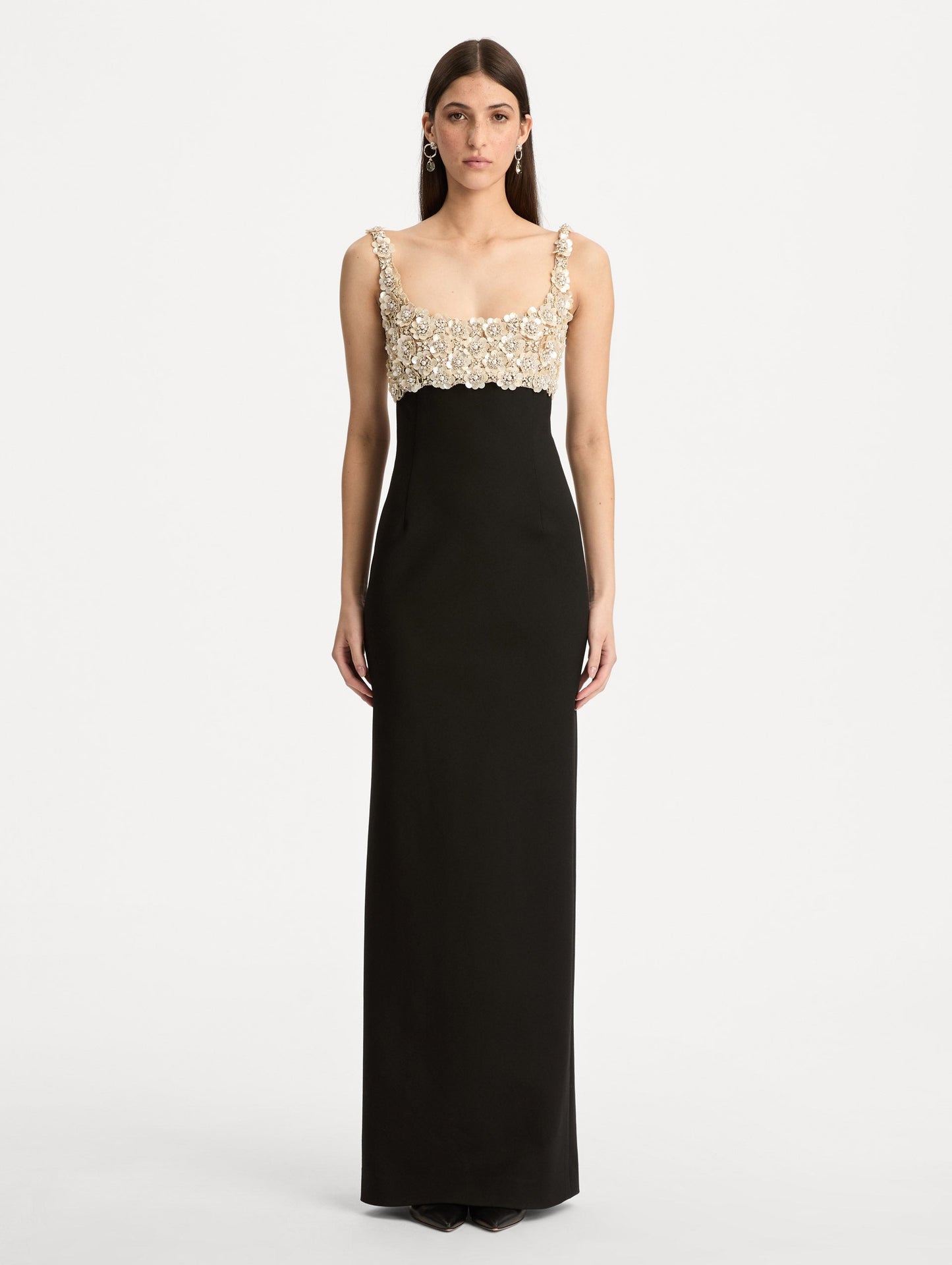 Mother of Pearl Embroidered Sleeveless Gown Black / Oscar de la Renta
