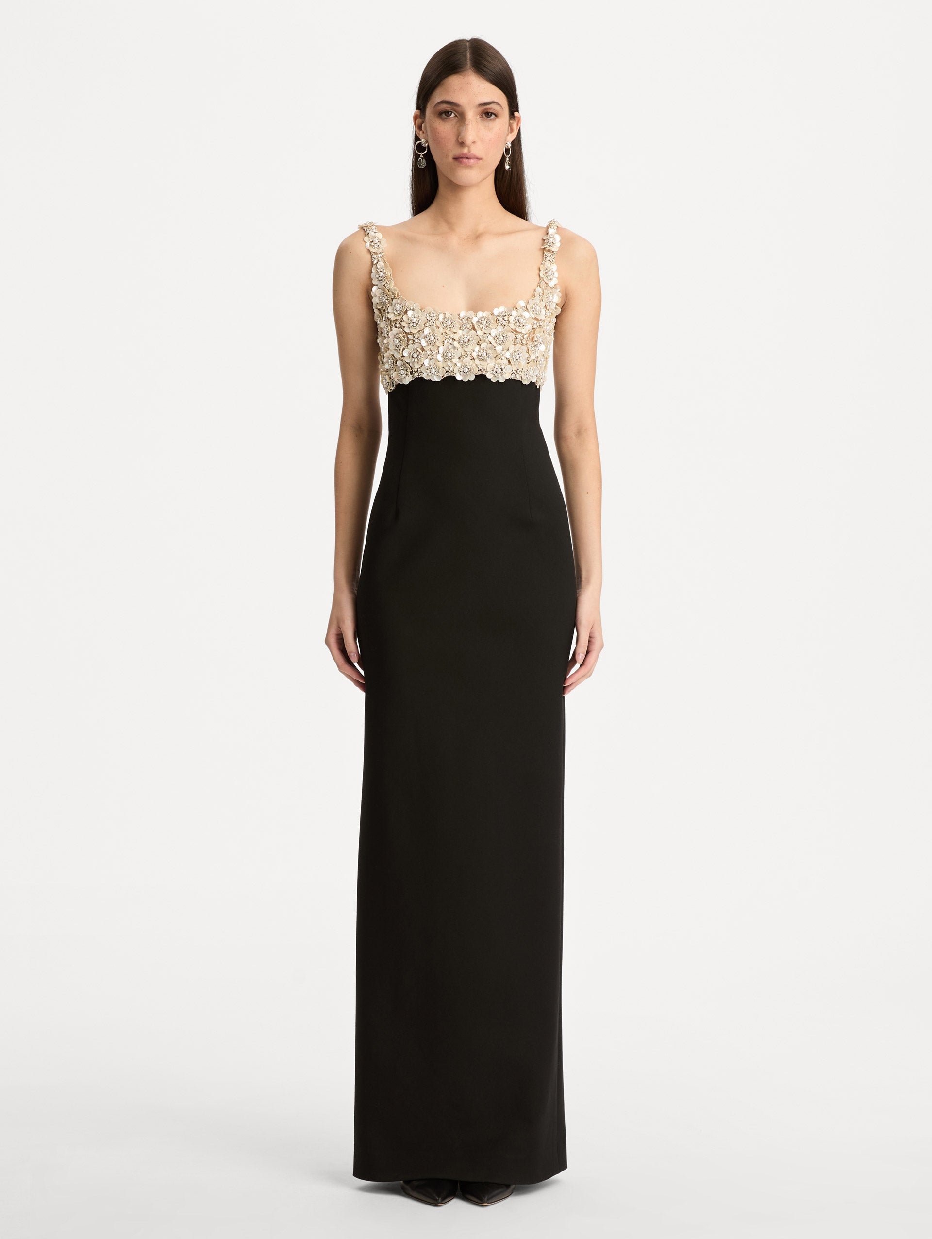 Mother of Pearl Embroidered Sleeveless Gown Black / Oscar de la Renta