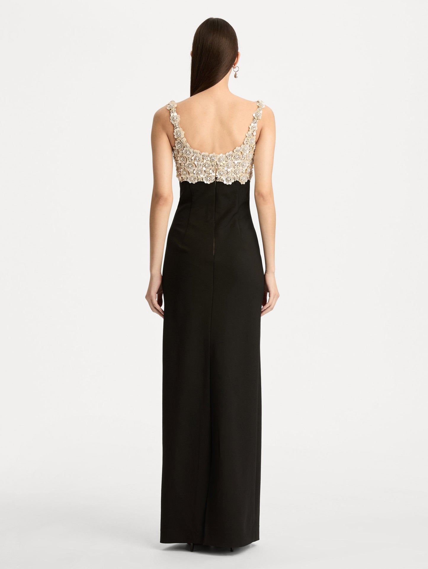 Mother of Pearl Embroidered Sleeveless Gown Black / Oscar de la Renta