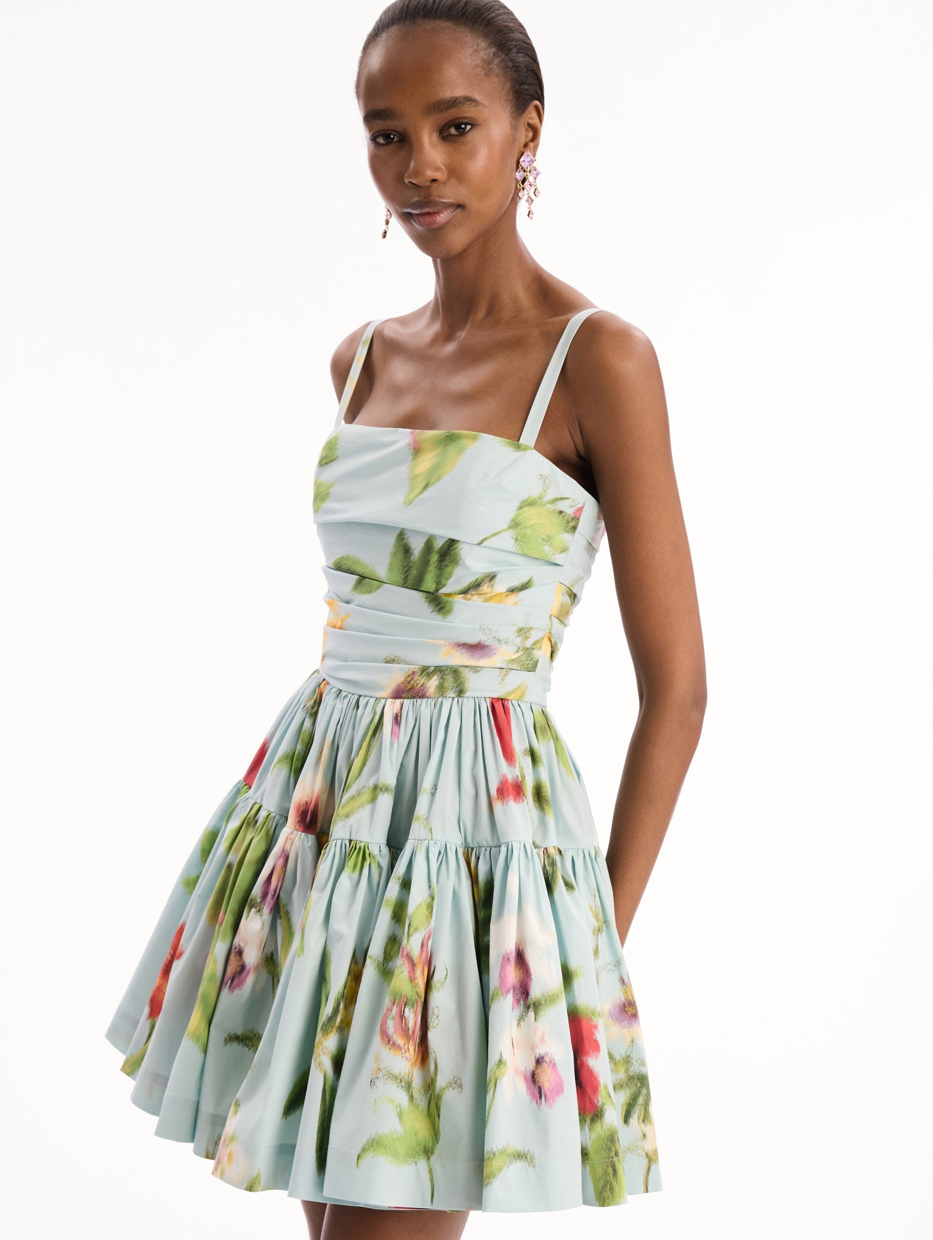 Chiné Dominican Mixed-Floral Cotton Poplin Tiered Dress Saltwater multi / Oscar de la Renta