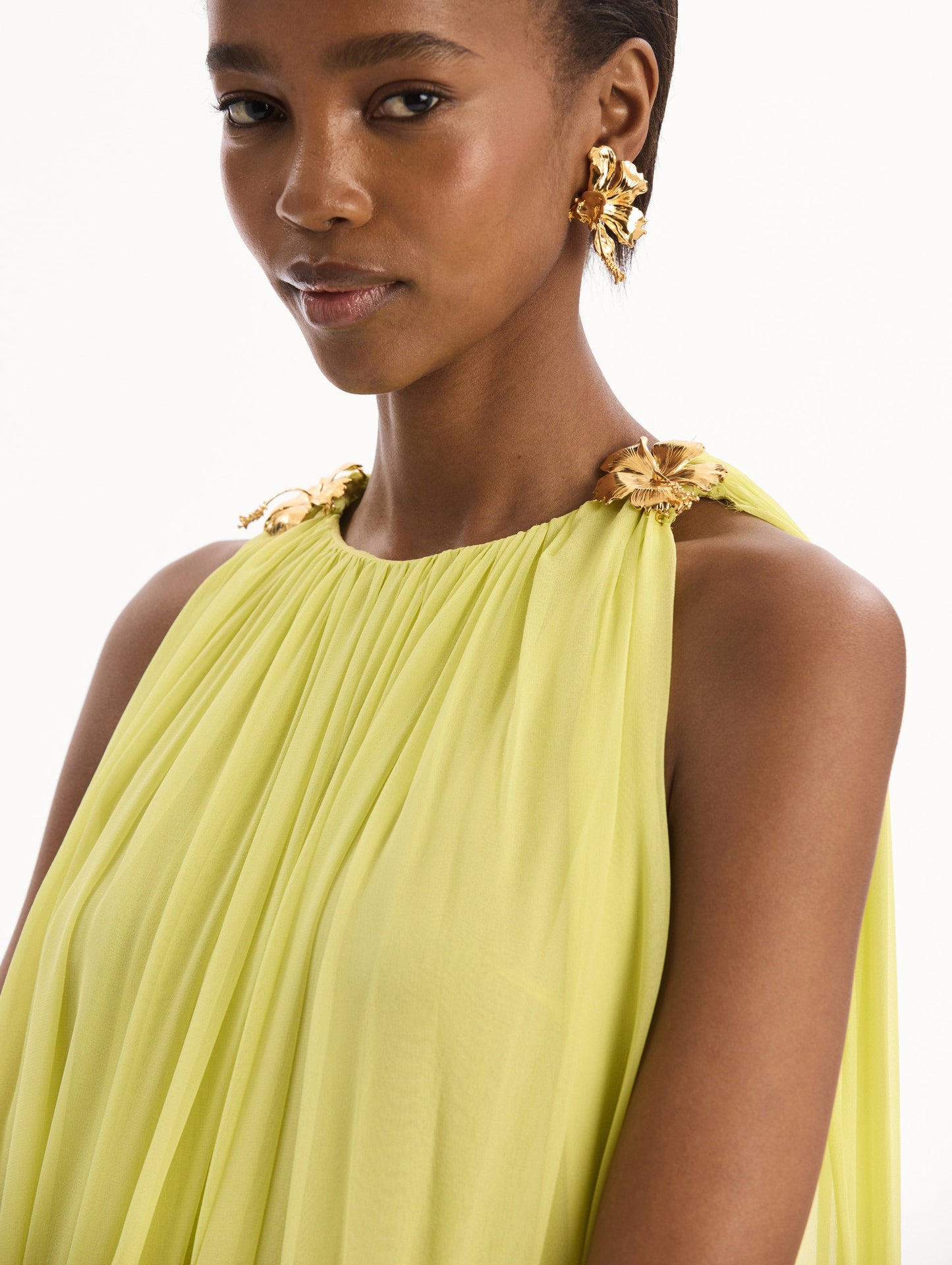 Hibiscus-Detail Silk Chiffon Caftan Lemonade / Oscar de la Renta
