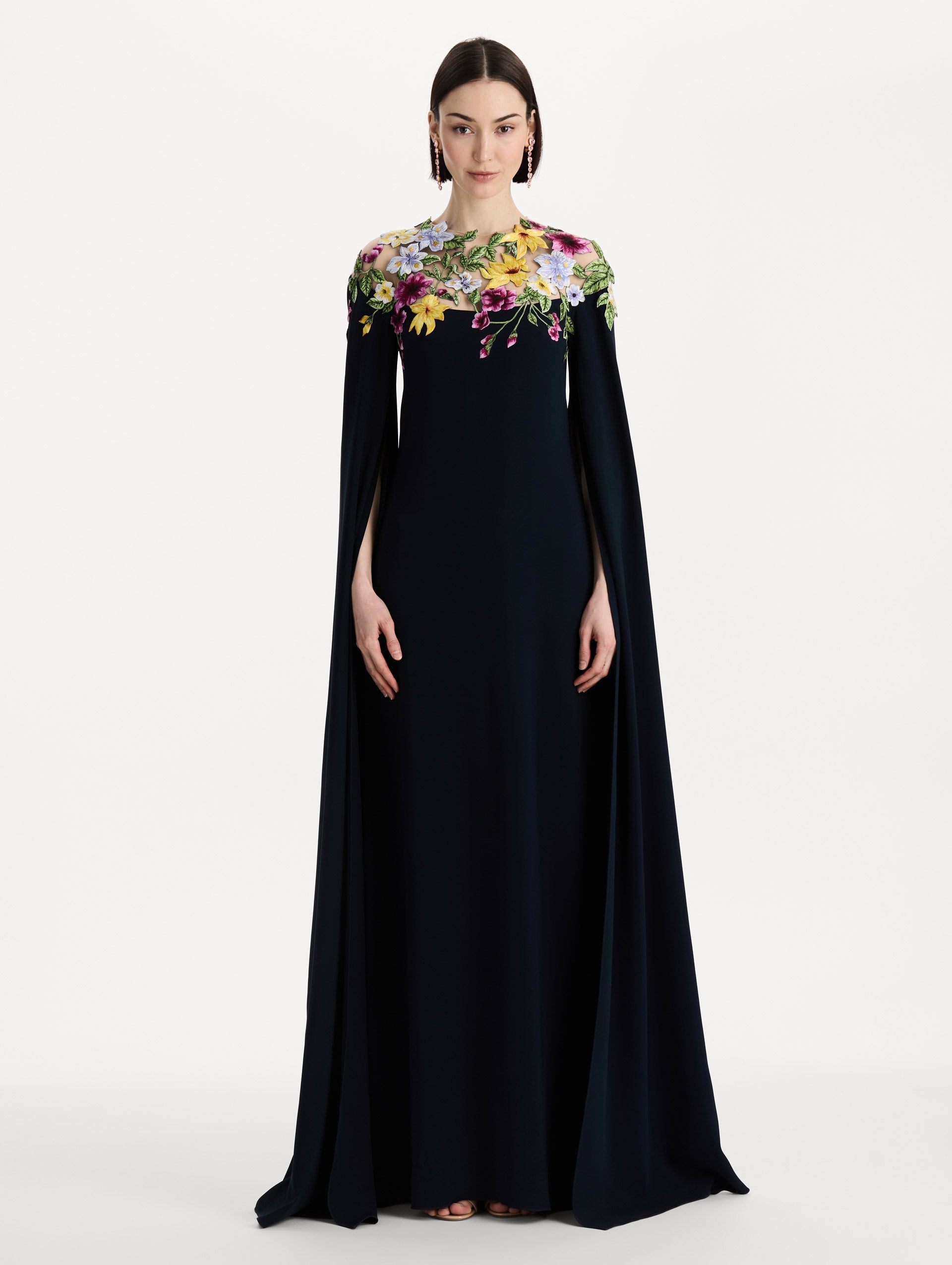 Dominican Mixed-Floral Caftan Navy / Oscar de la Renta
