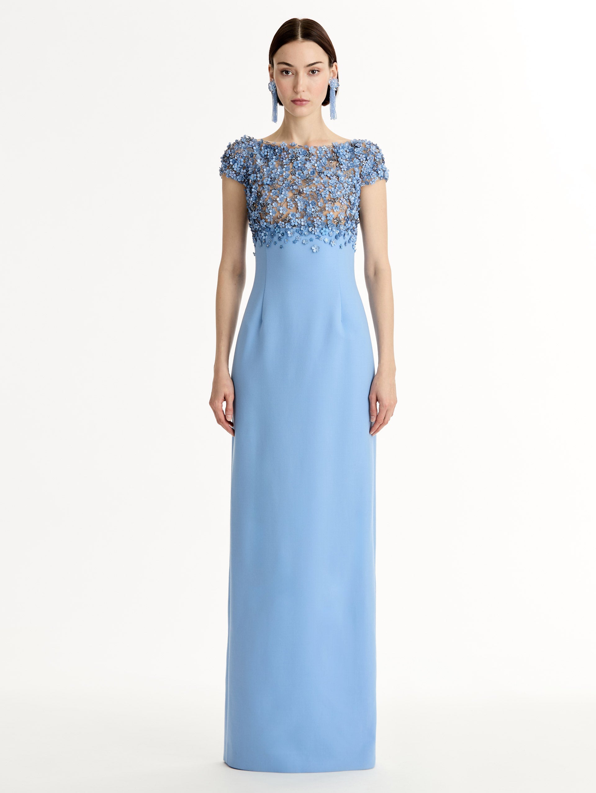 Porcelain Flower Embroidered Cap-Sleeve Gown Hydrangea / Oscar de la Renta