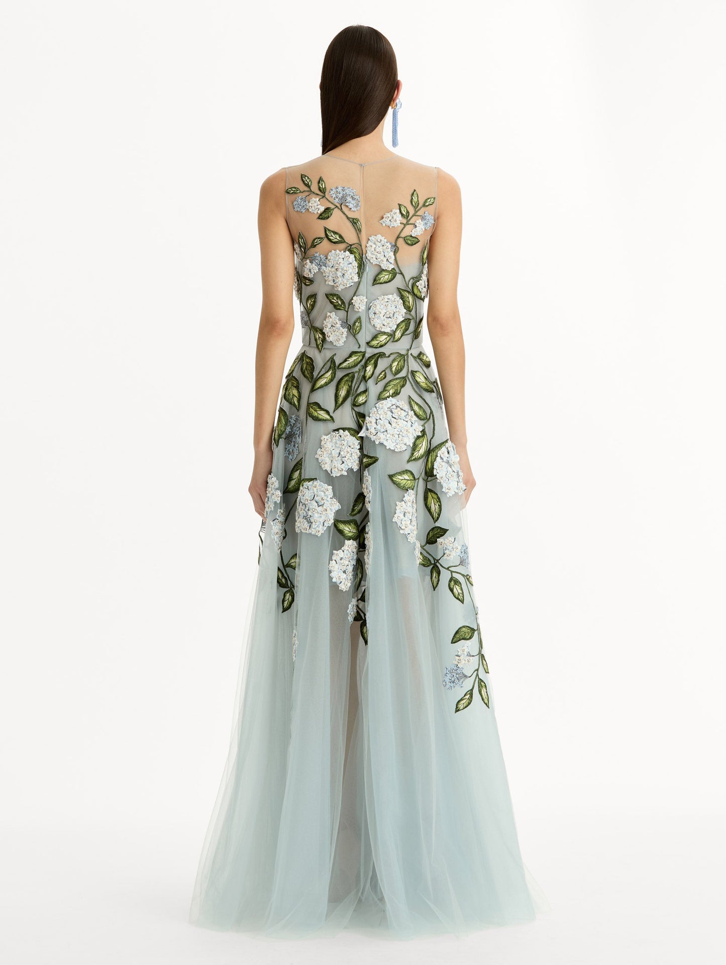 Porcelain Flower Embroidered Gown Light blue multi / Oscar de la Renta