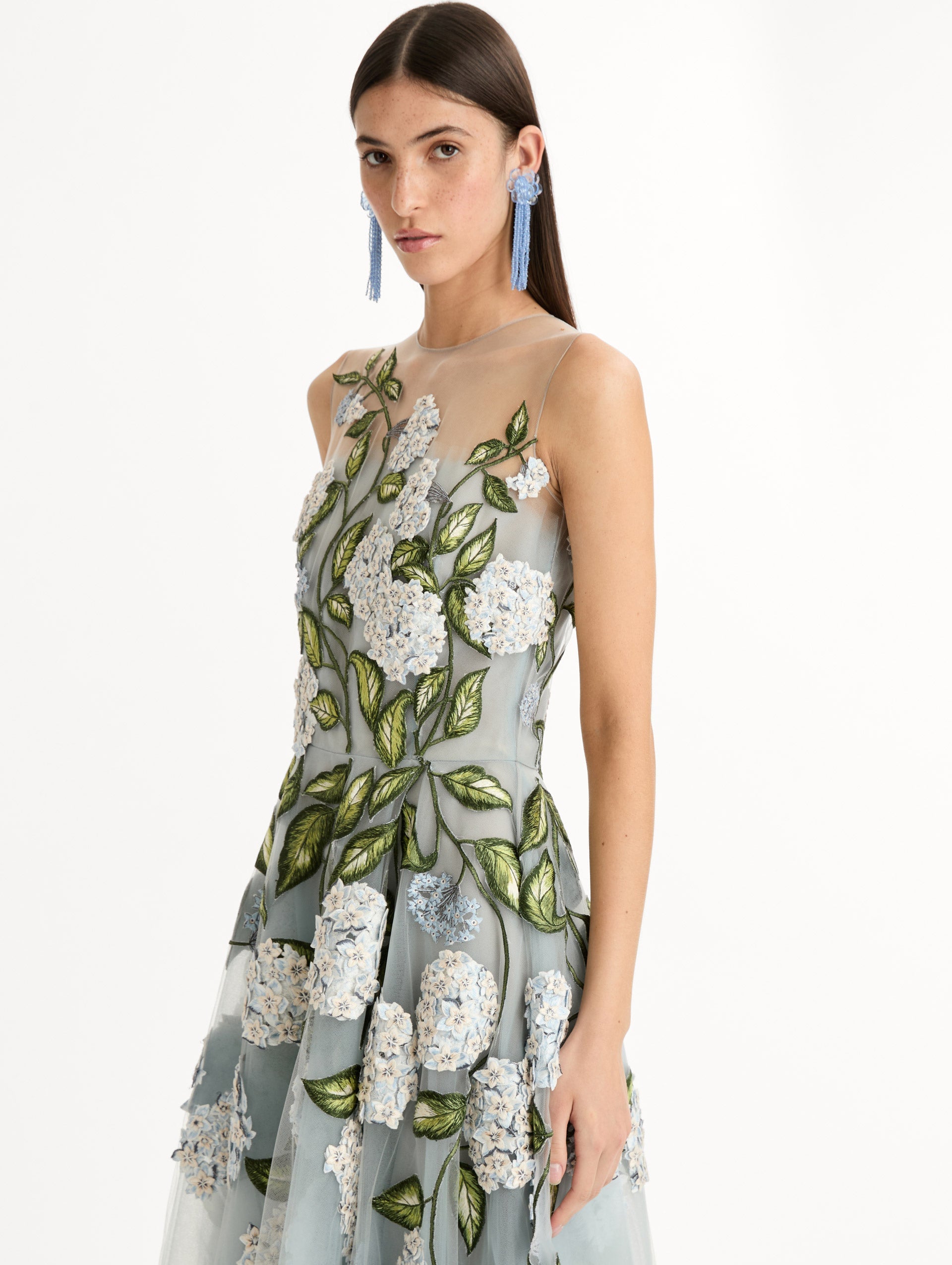 Porcelain Flower Embroidered Gown Light blue multi / Oscar de la Renta