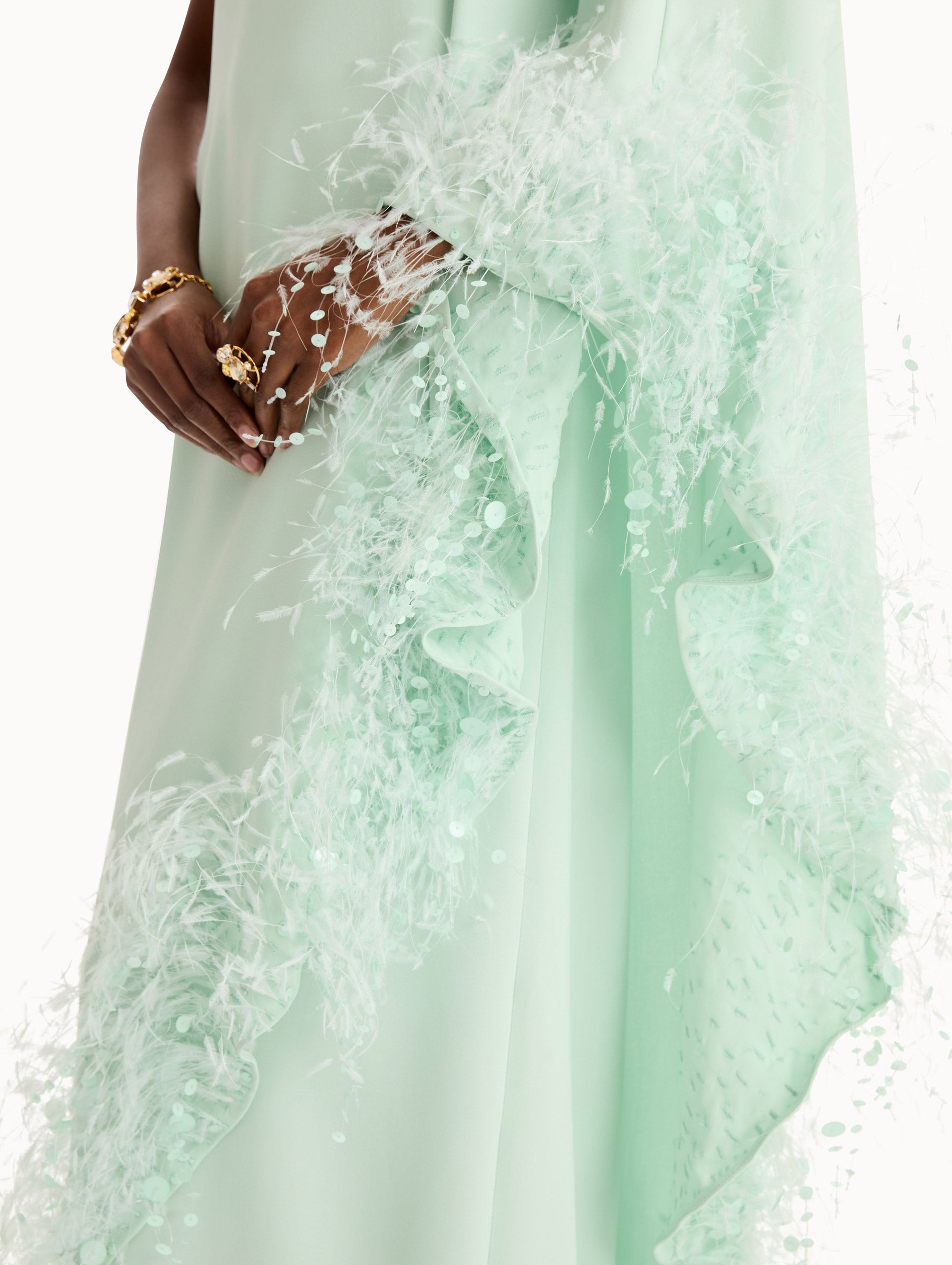 Point d’Esprit Feather Embroidered Caftan Frosted mint / Oscar de la Renta