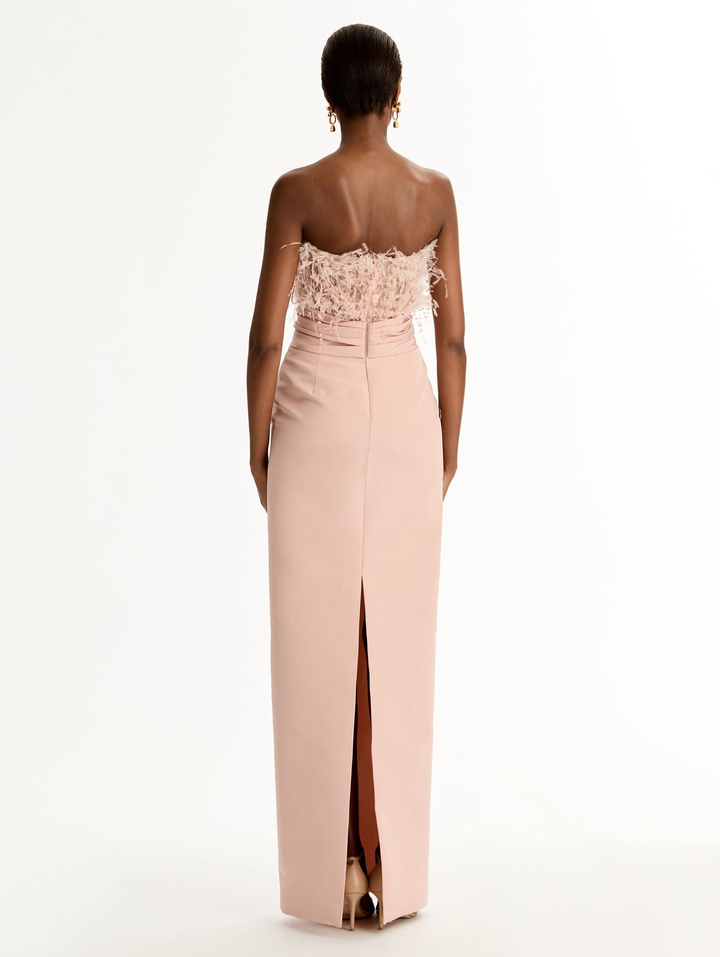 Point d’Esprit Feather Embroidered Gown Blush / Oscar de la Renta