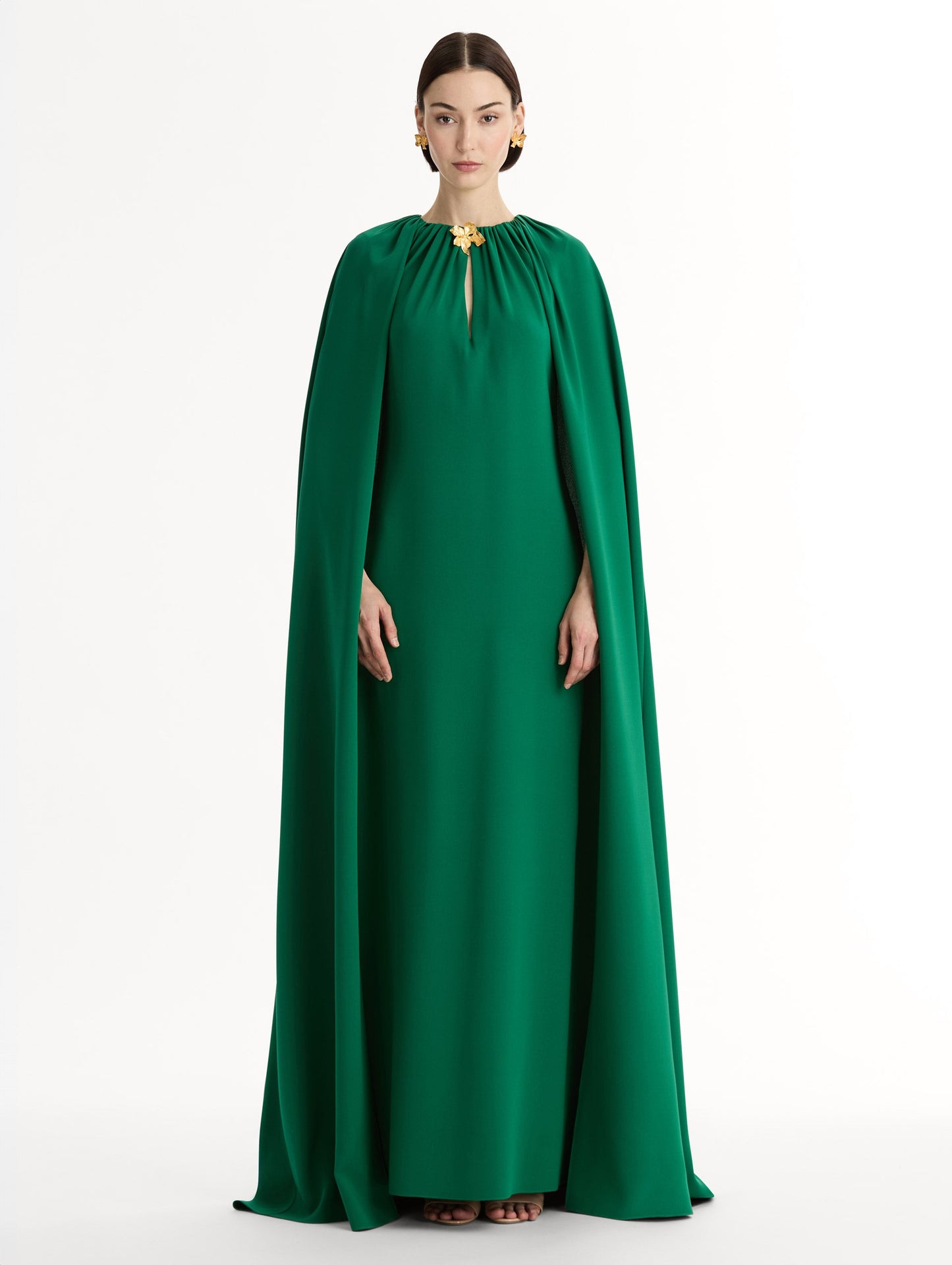 Cyclamen-Detailed Georgette Caftan Malachite / Oscar de la Renta