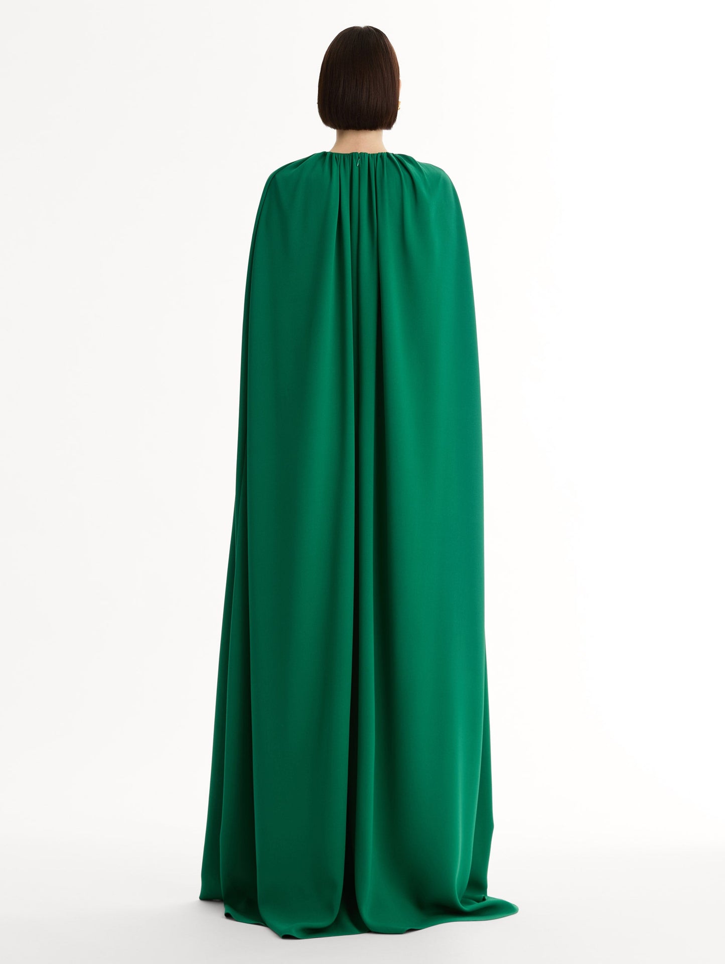 Cyclamen-Detailed Georgette Caftan Malachite / Oscar de la Renta