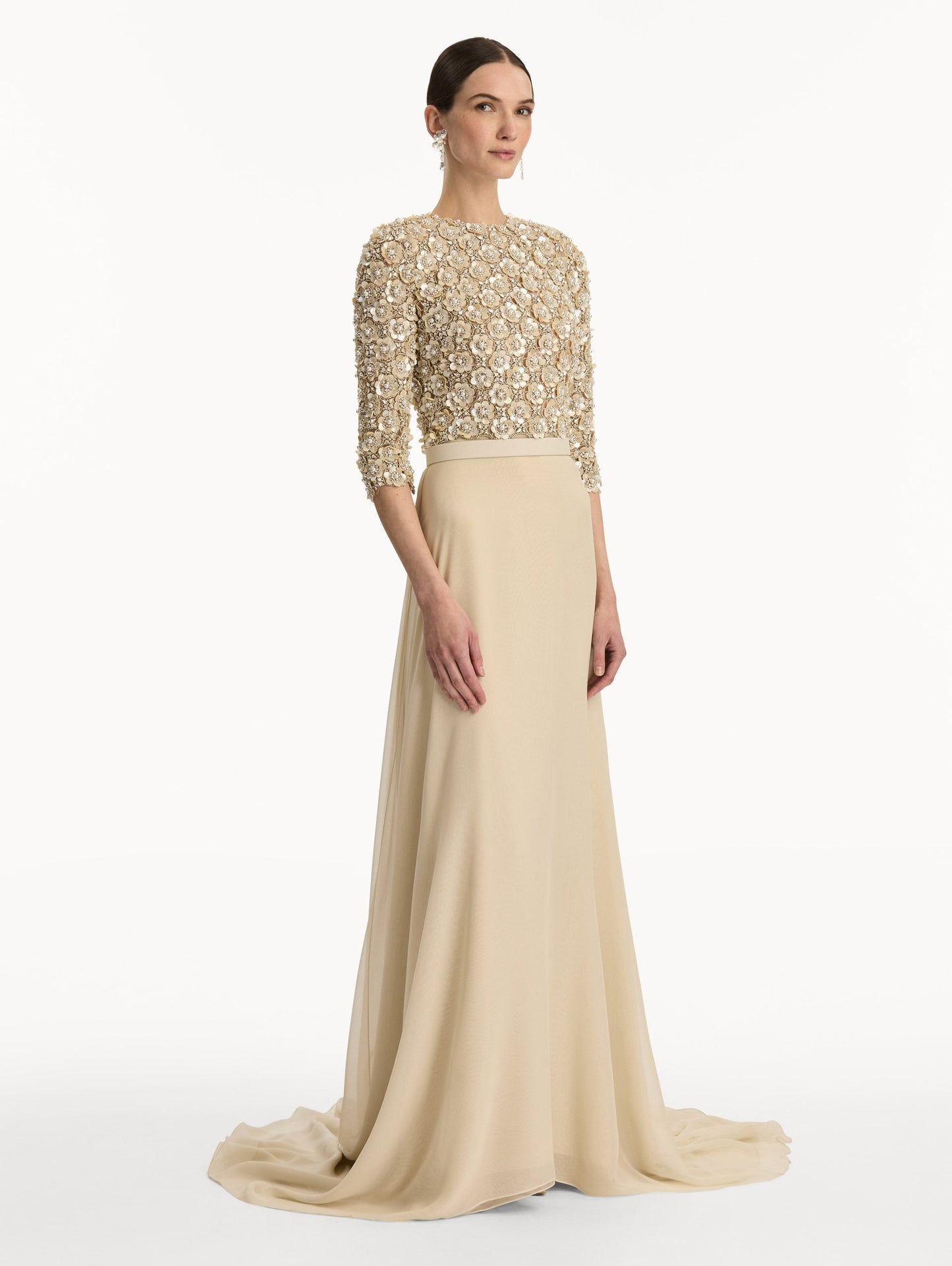 Mother of Pearl Embroidered Gown Oyster / Oscar de la Renta