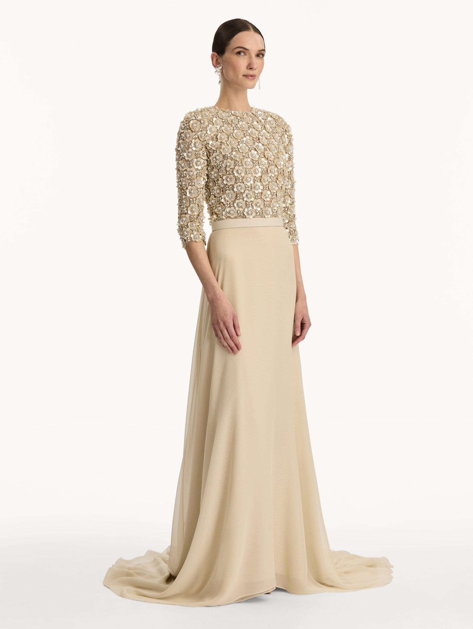 Mother of Pearl Embroidered Gown Oyster / Oscar de la Renta