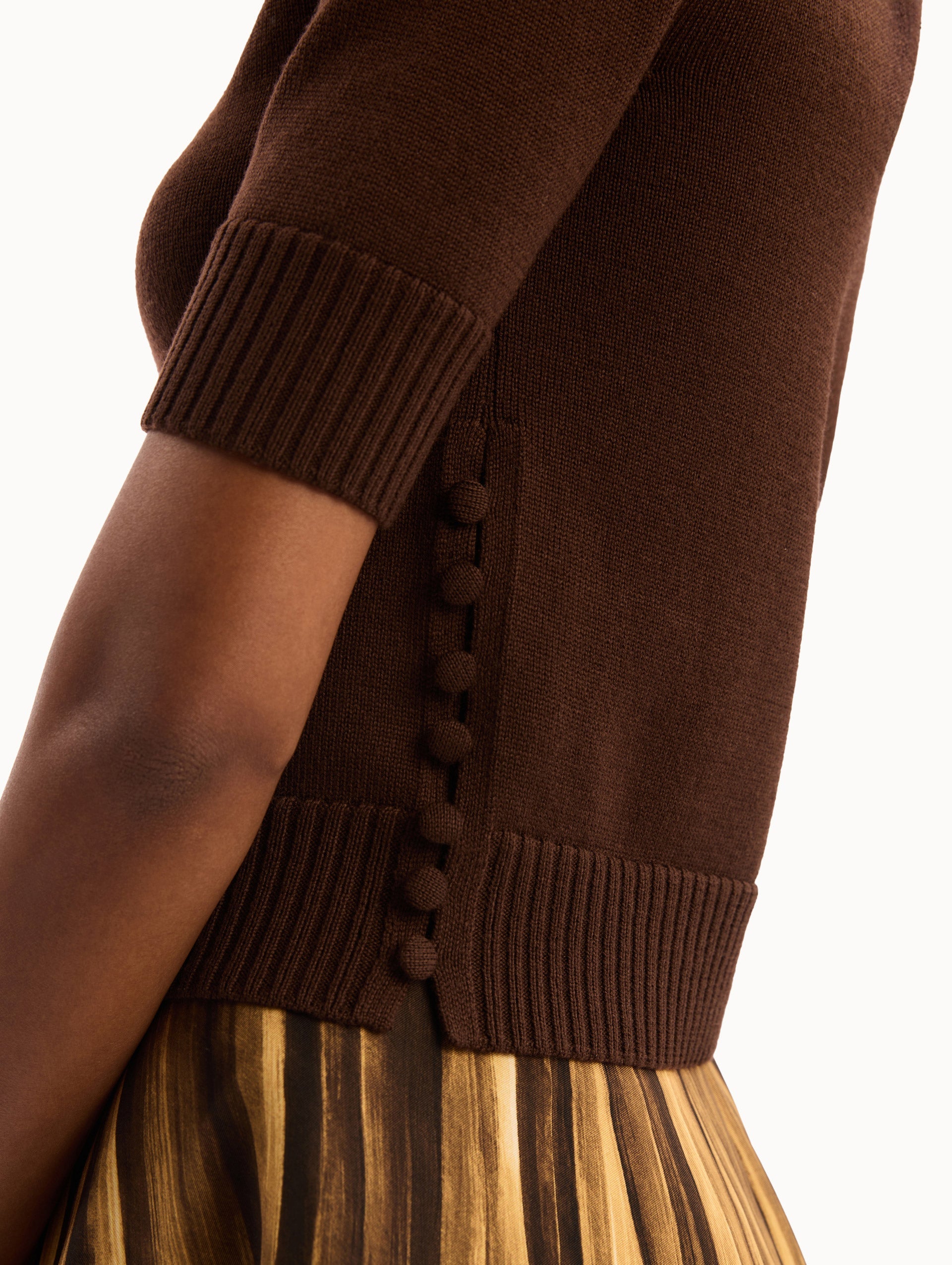 Button-Detail Pullover Mahogany / Oscar de la Renta