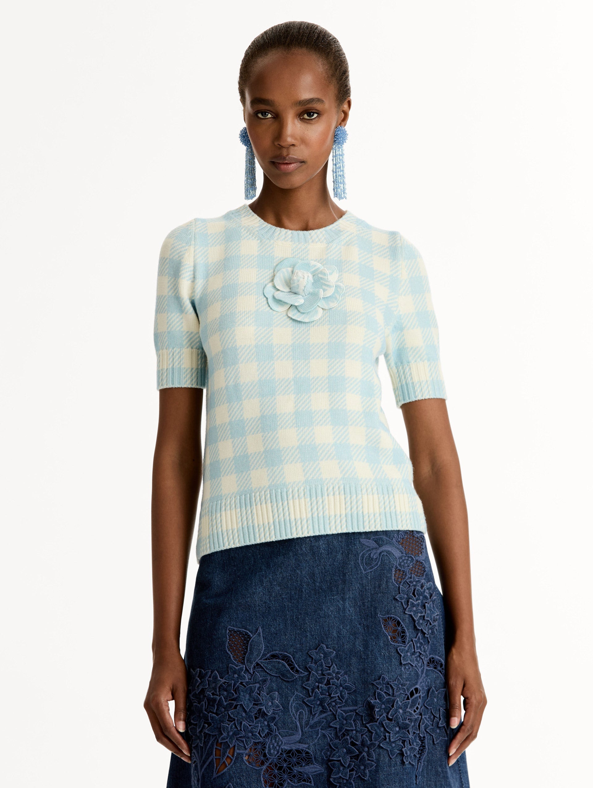 Gingham Pullover with Floral Appliqué Ice/white / Oscar de la Renta