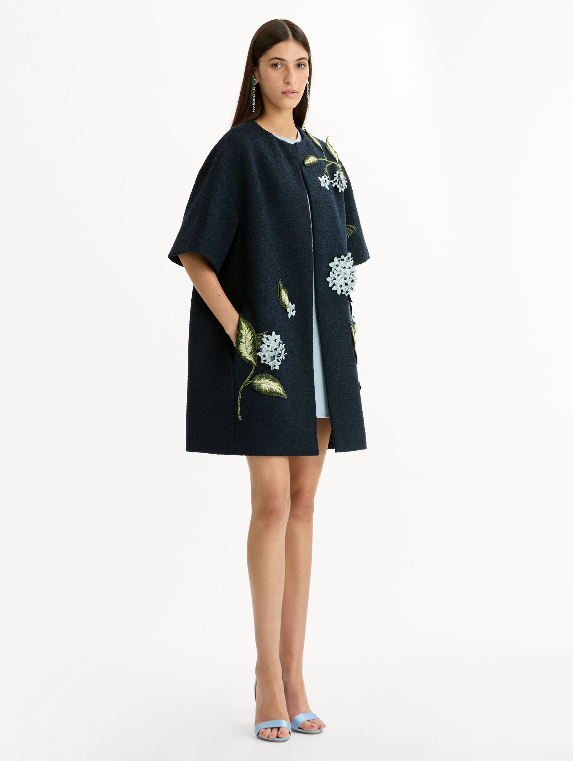 Porcelain Flower Embroidered Coat Navy/denim / Oscar de la Renta