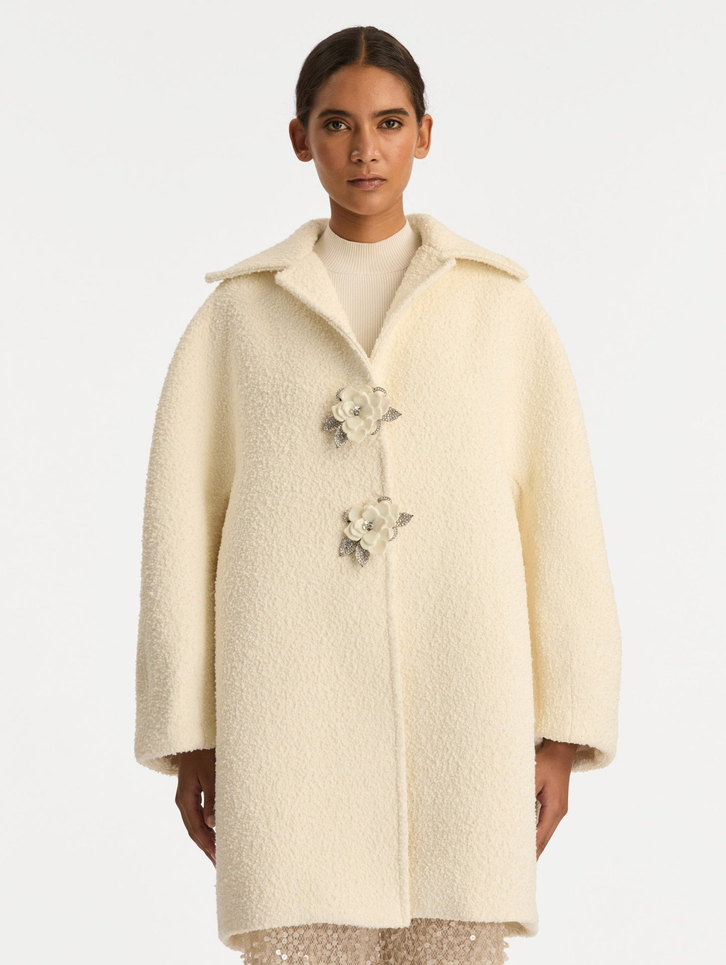 Floral Button Bouclé Tweed Coat Ivory / Oscar de la Renta