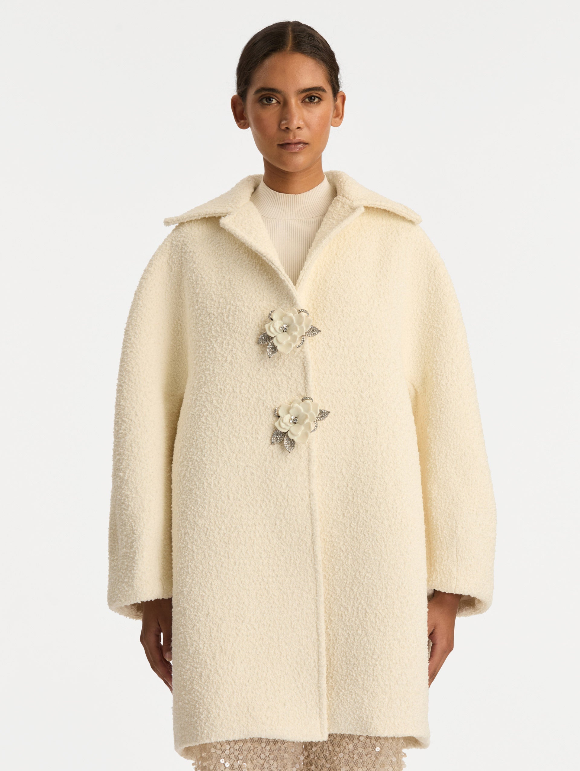 Floral Button Bouclé Tweed Coat Ivory / Oscar de la Renta