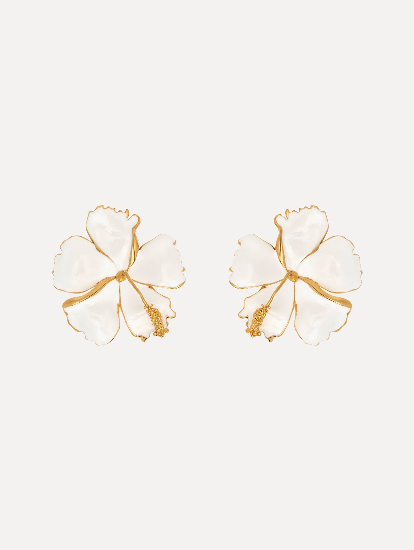 Enamel Hibiscus Clip-On Earrings White / Oscar de la Renta