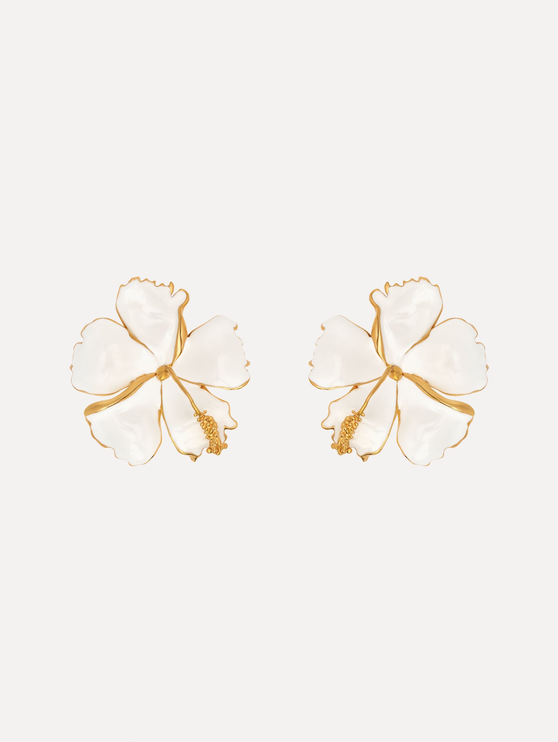 Enamel Hibiscus Clip-On Earrings White / Oscar de la Renta