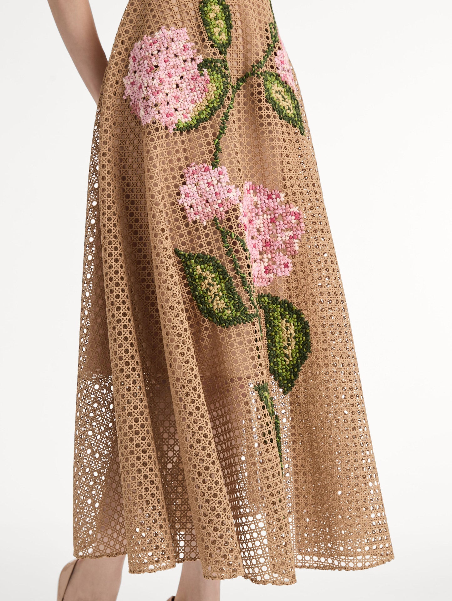 Porcelain Flower Lattice Dress Khaki / Oscar de la Renta