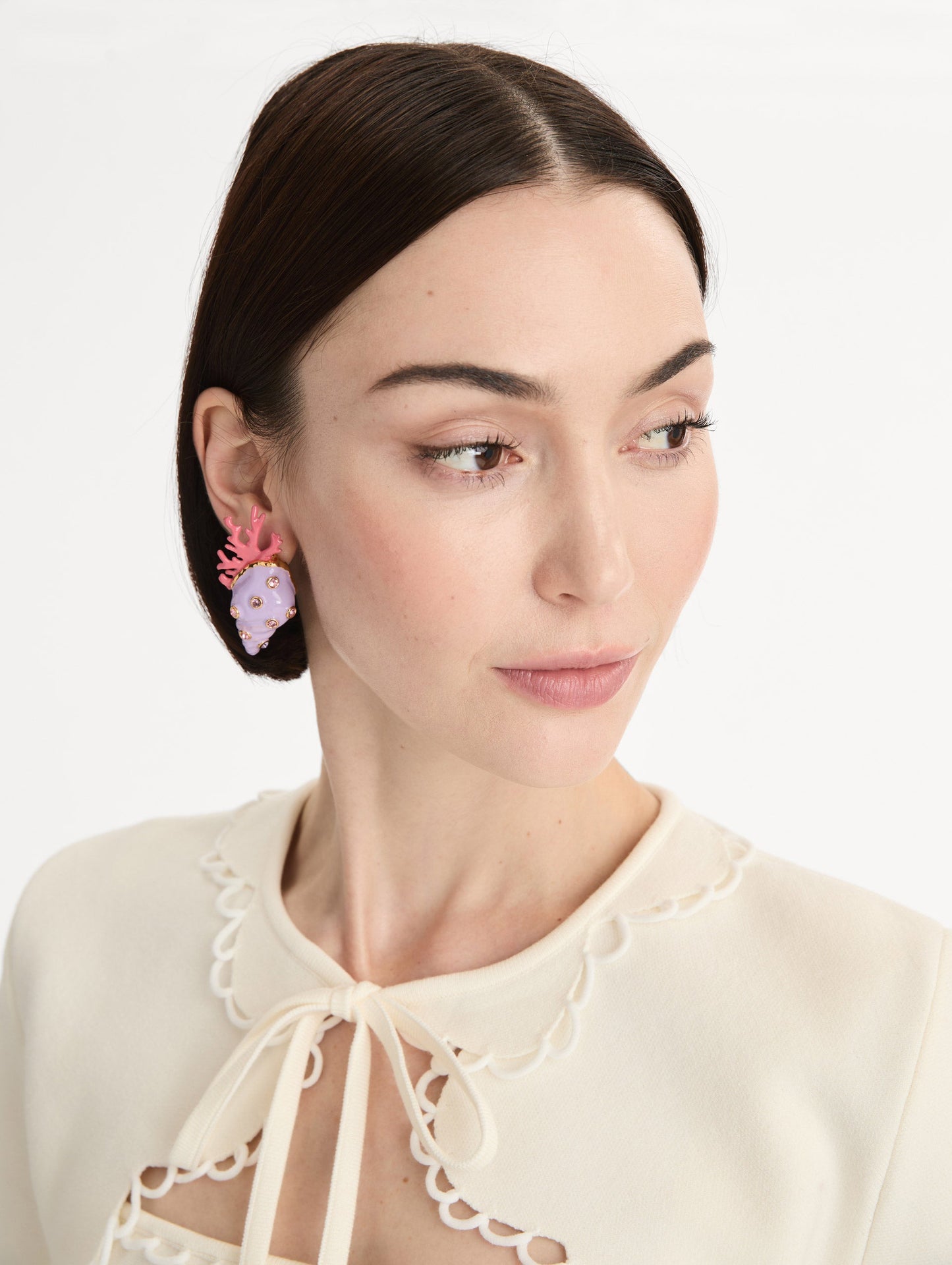 Enamel Seashell and Coral Earrings Lilac / Oscar de la Renta