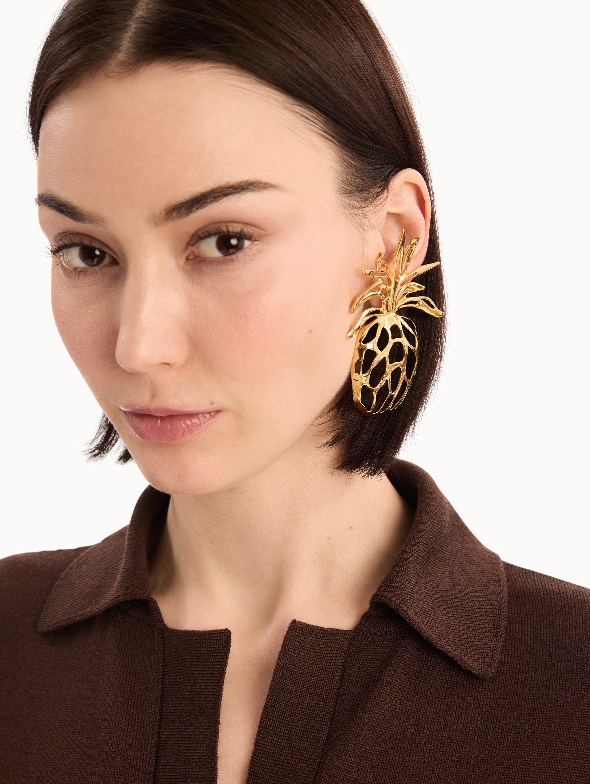 Openwork Pineapple Clip-On Earrings Gold / Oscar de la Renta