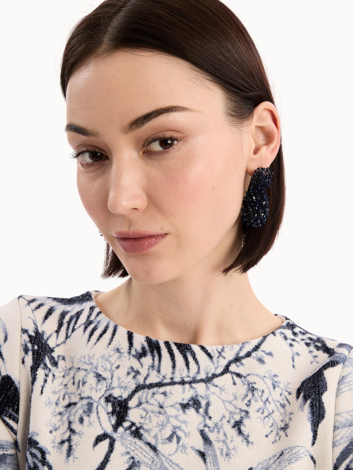 Beaded Cluster Drop Earrings Navy / Oscar de la Renta