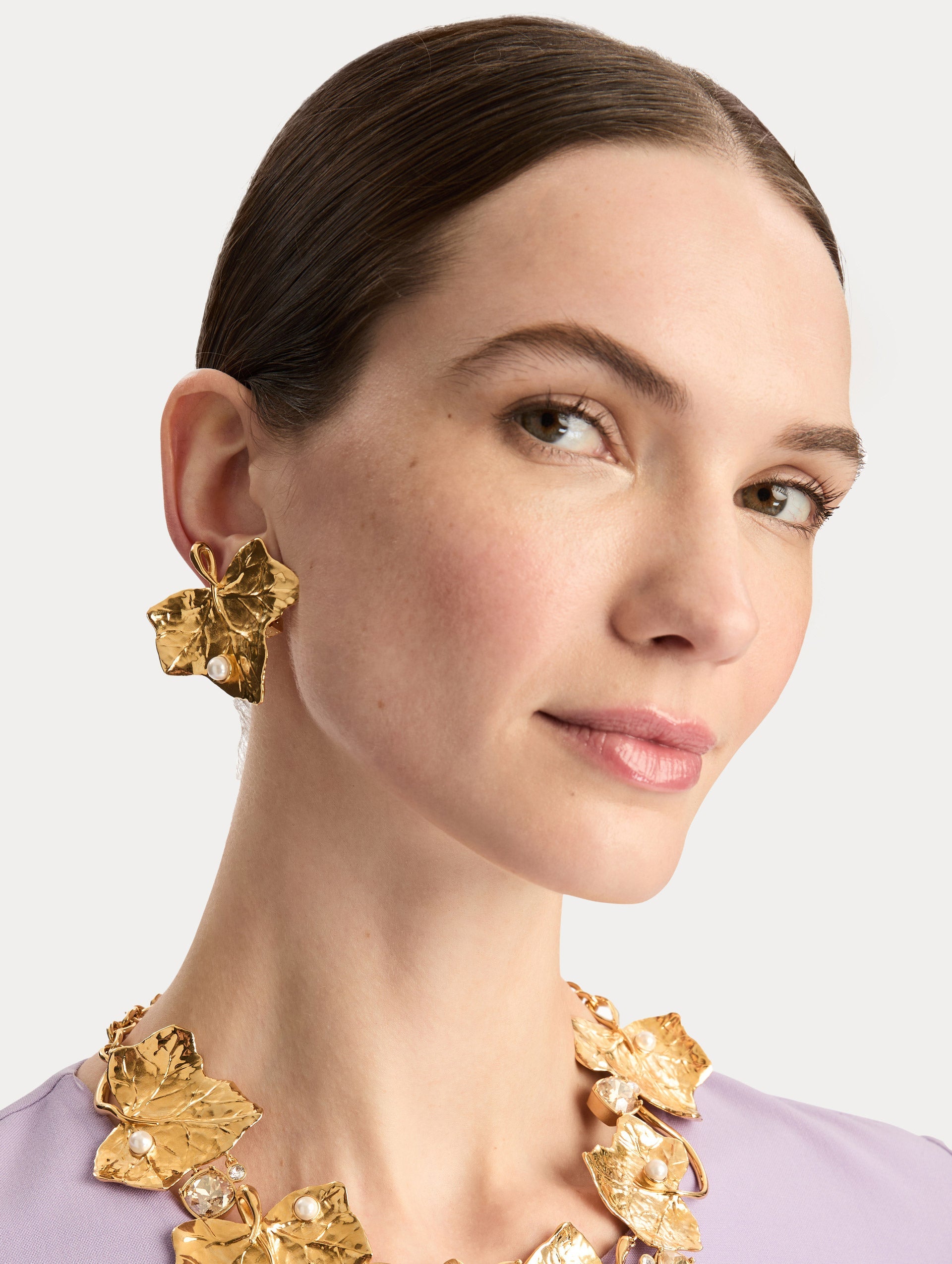 Ivy Vine Necklace Gold / Oscar de la Renta