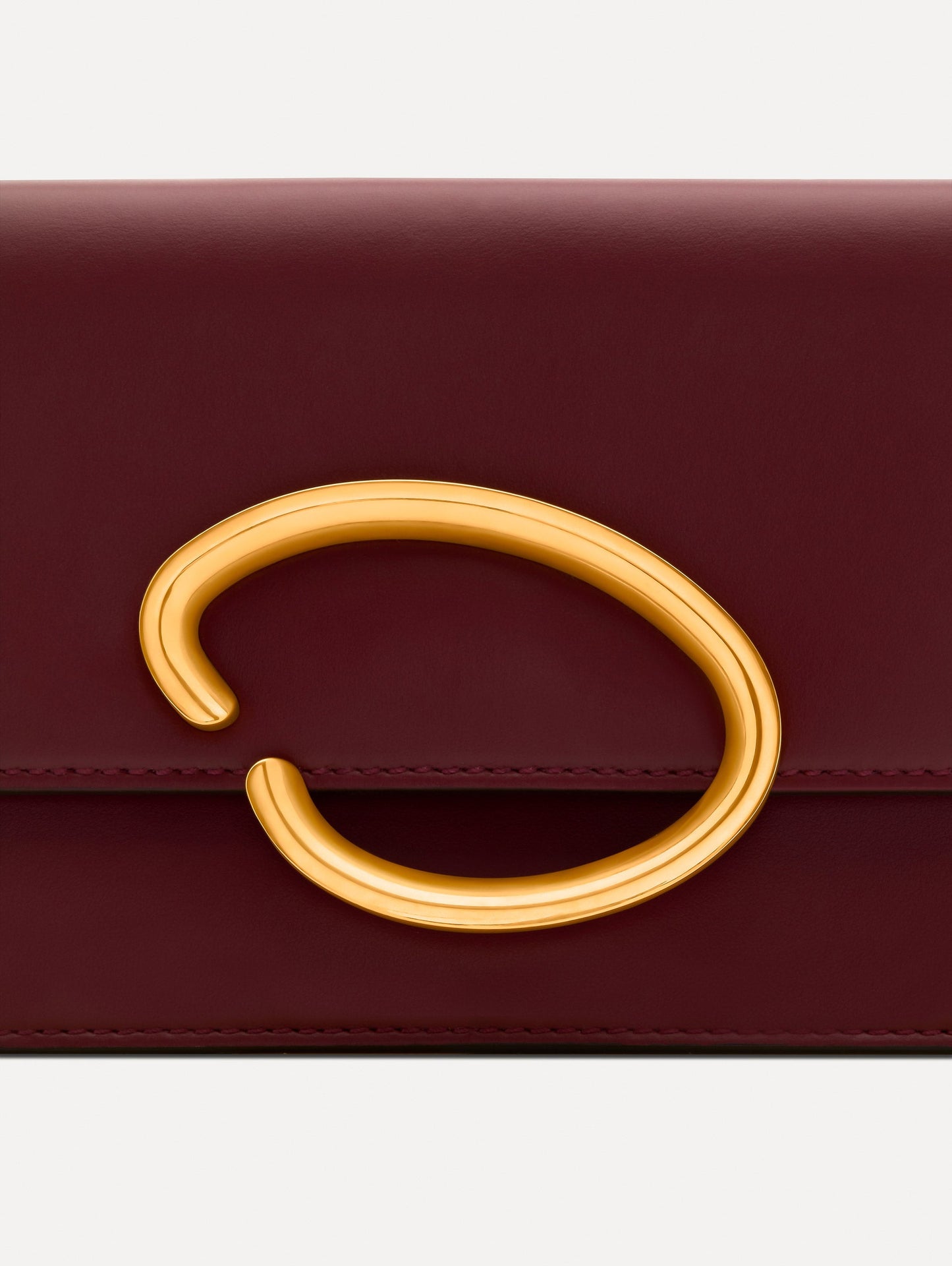 O Pochette Bordeaux / Oscar de la Renta