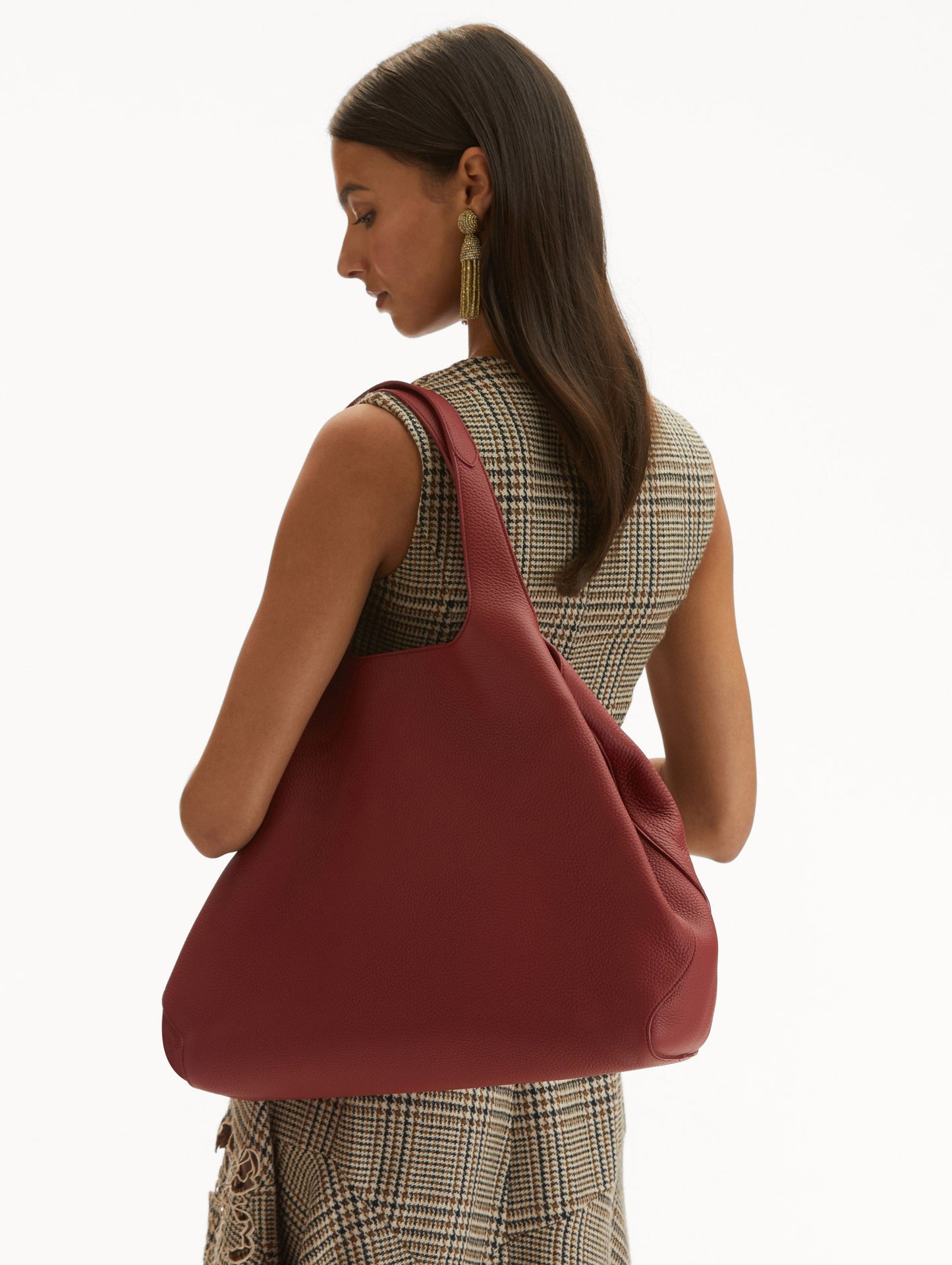 The Topaz Scarlet / Oscar de la Renta