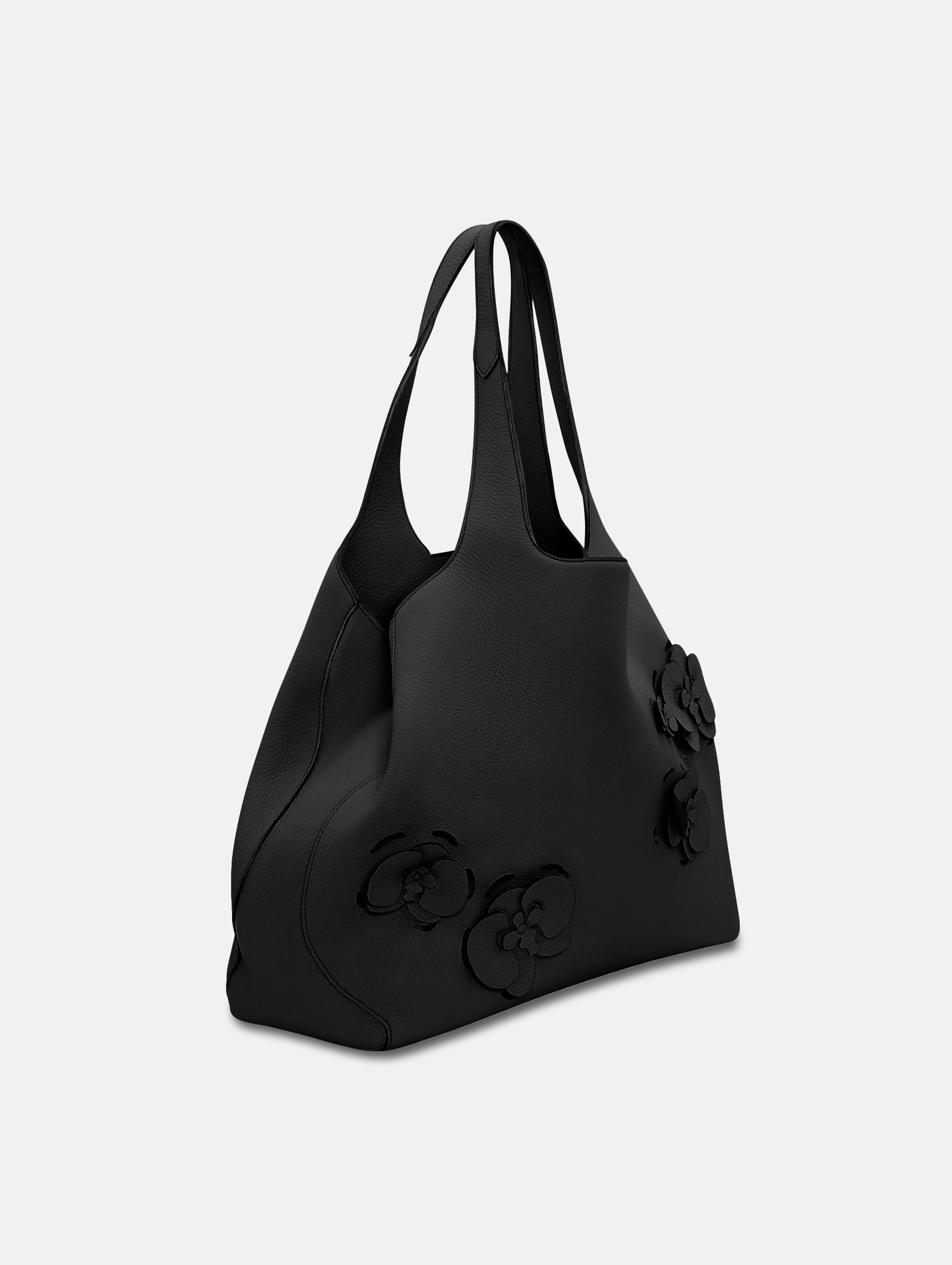 The Topaz Black / Oscar de la Renta