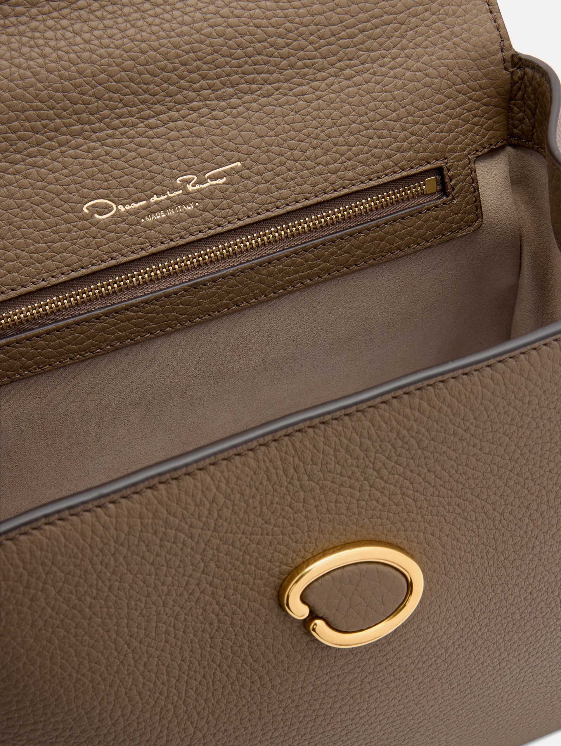 The Poppy Stone / Oscar de la Renta