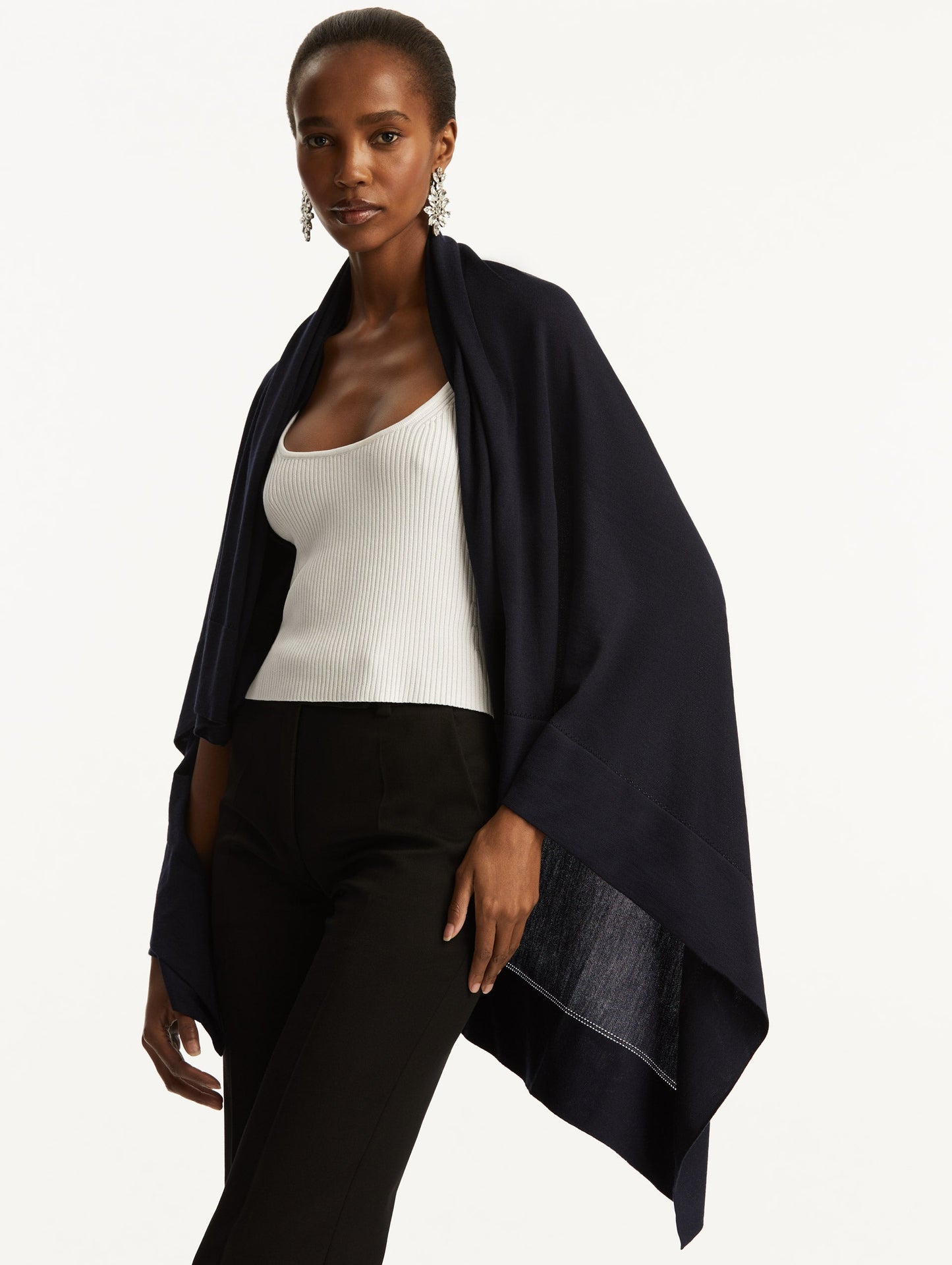 Wool-Blend Shawl Navy / Oscar de la Renta