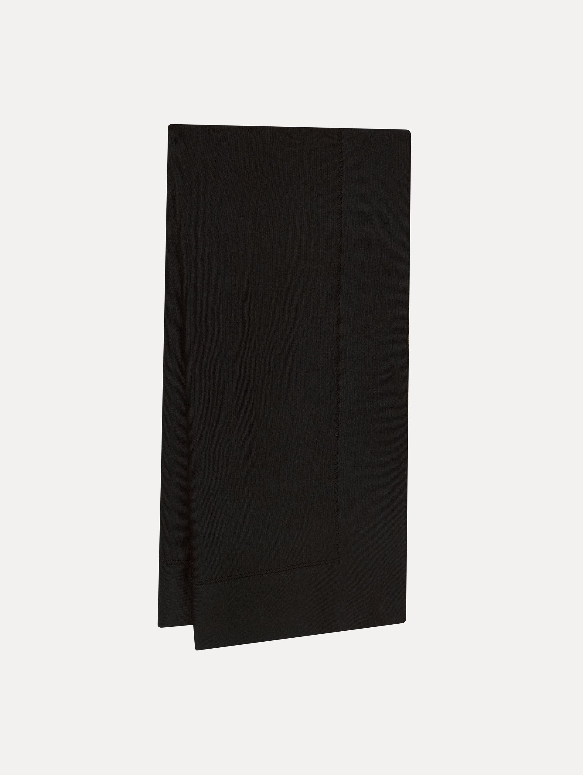 Wool-Blend Shawl Black / Oscar de la Renta