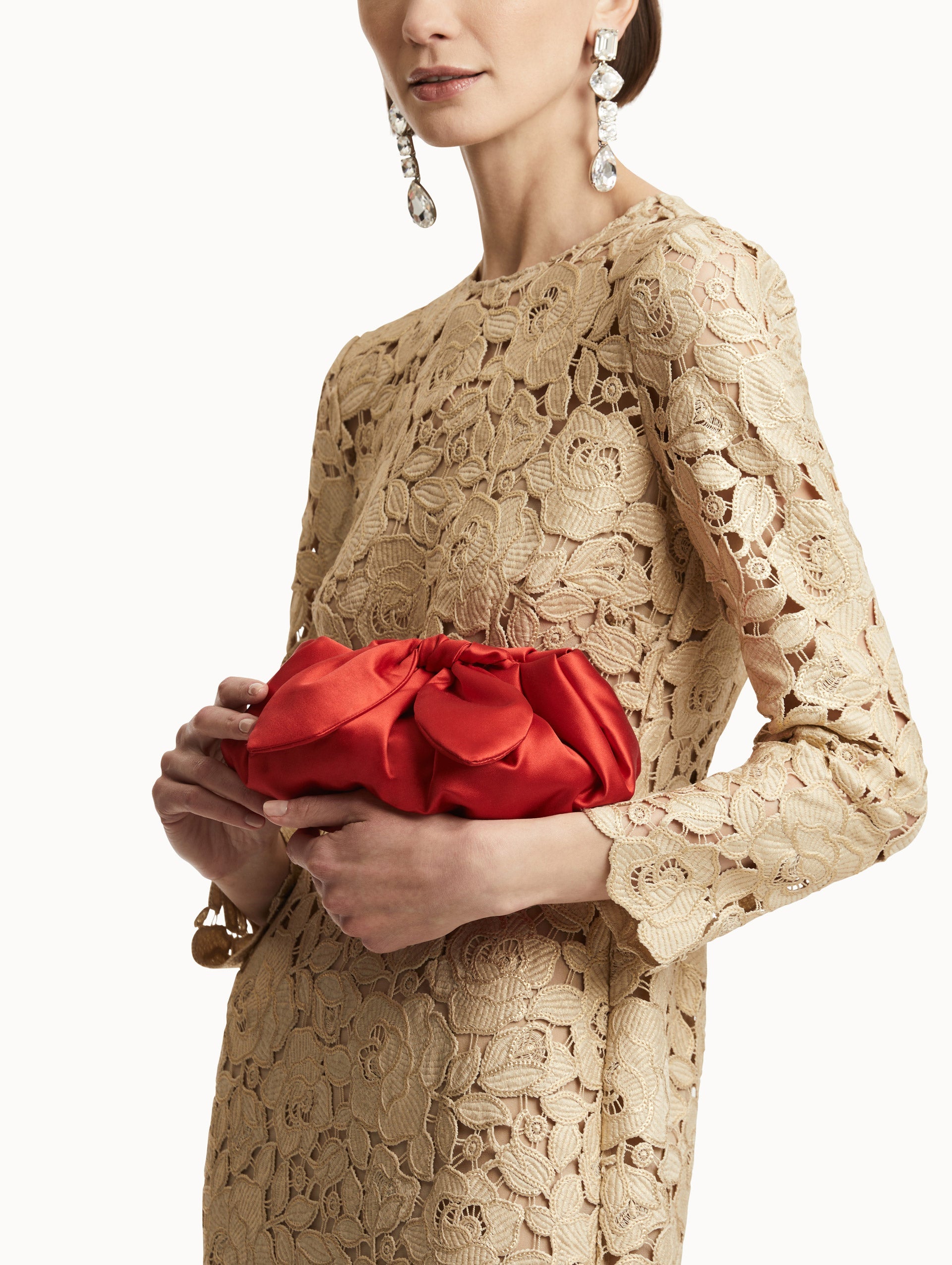 Mini Satin Bow Clutch Red / Oscar de la Renta