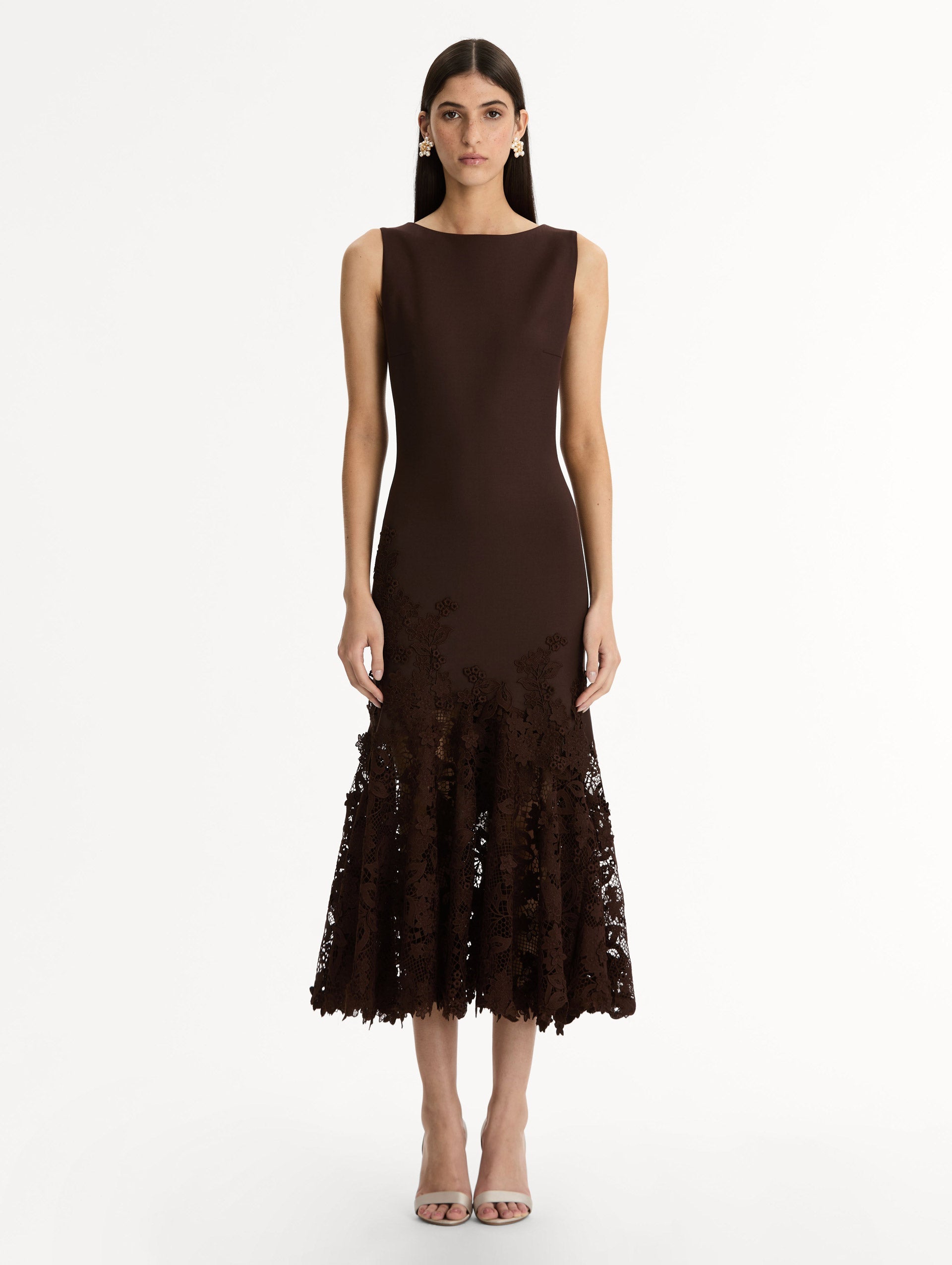 Porcelain Flower Guipure Trumpet Dress Mahogany / Oscar de la Renta