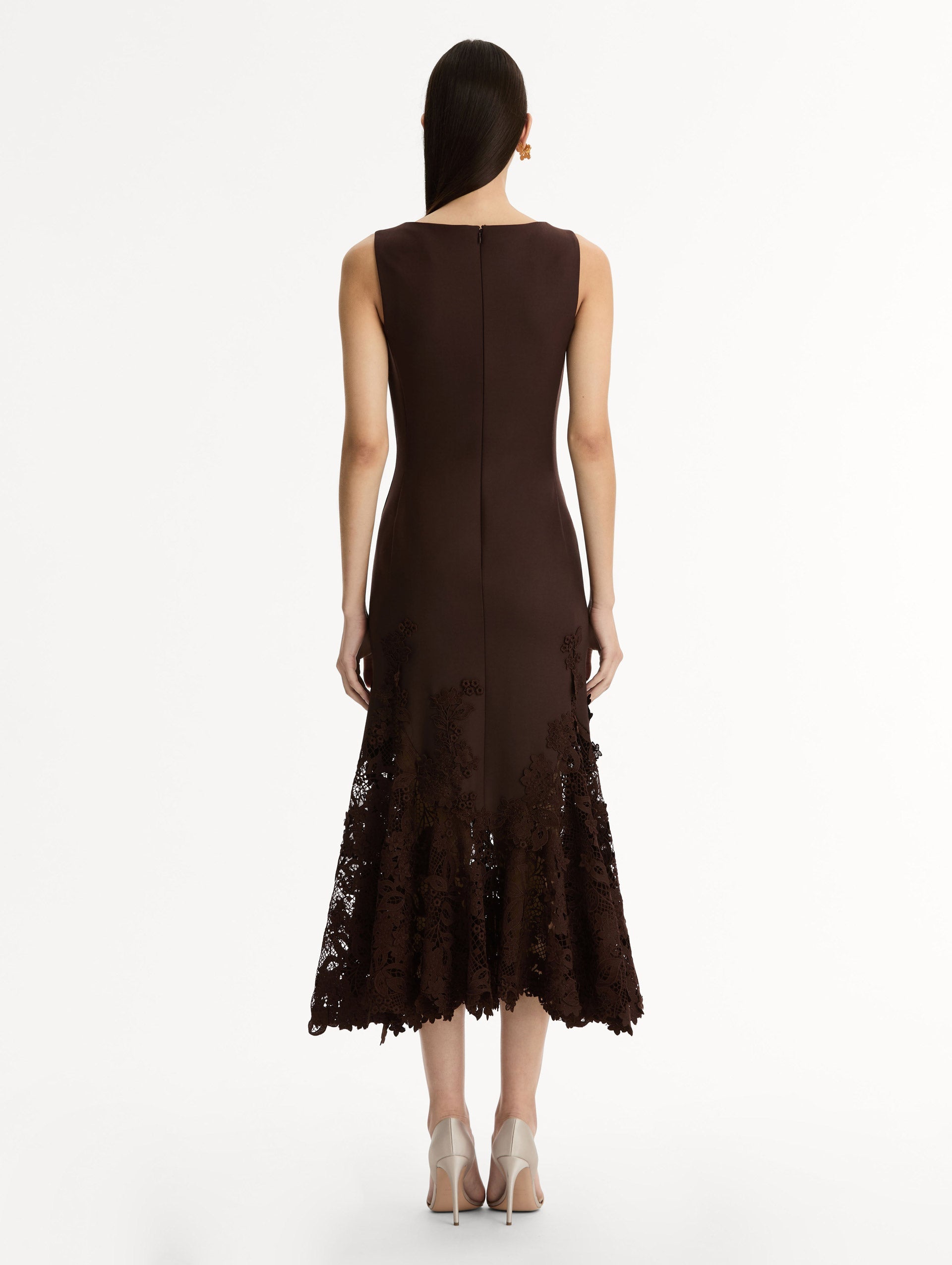 Porcelain Flower Guipure Trumpet Dress Mahogany / Oscar de la Renta