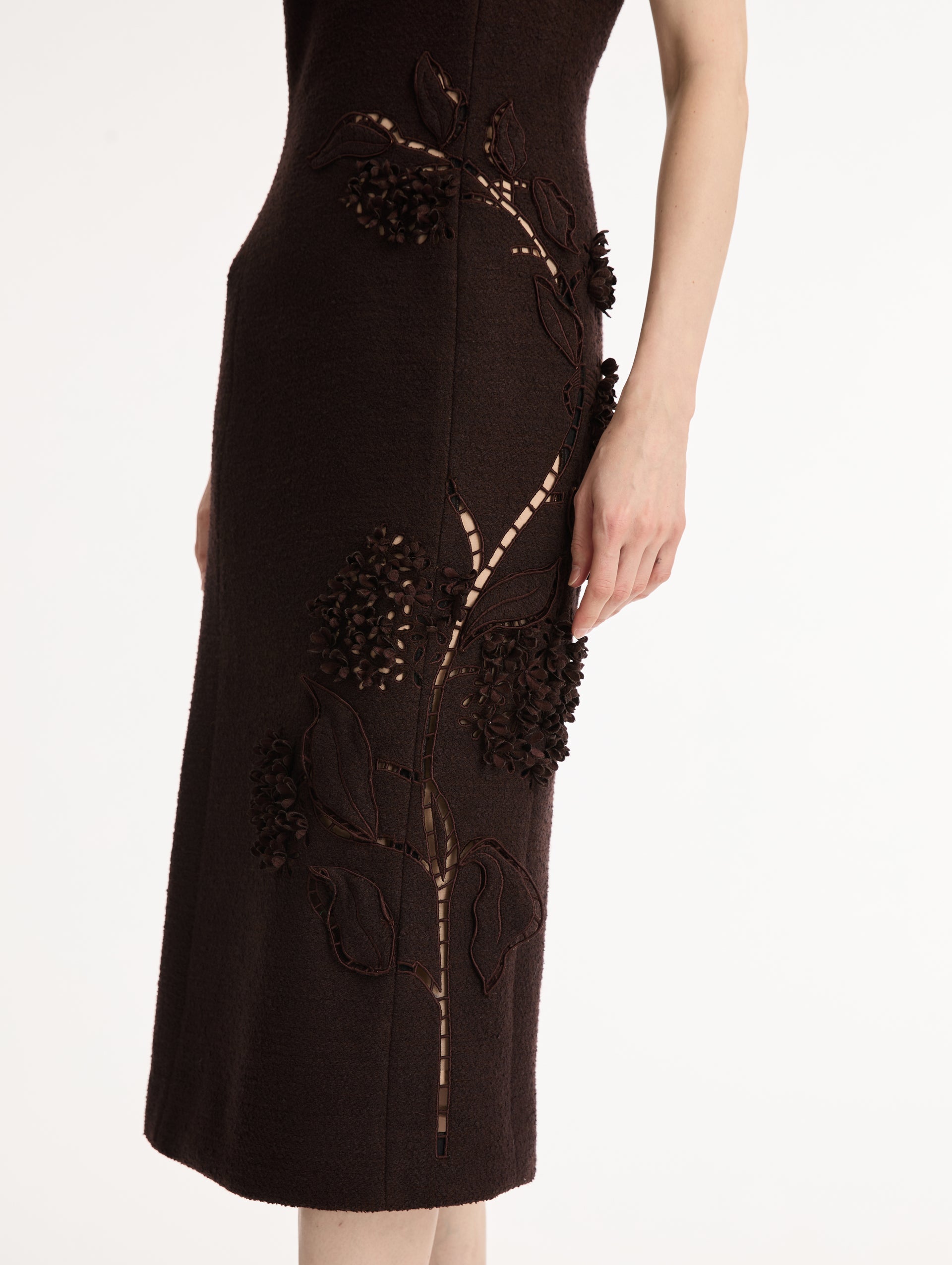 Porcelain Flower Cutout Dress Mahogany / Oscar de la Renta