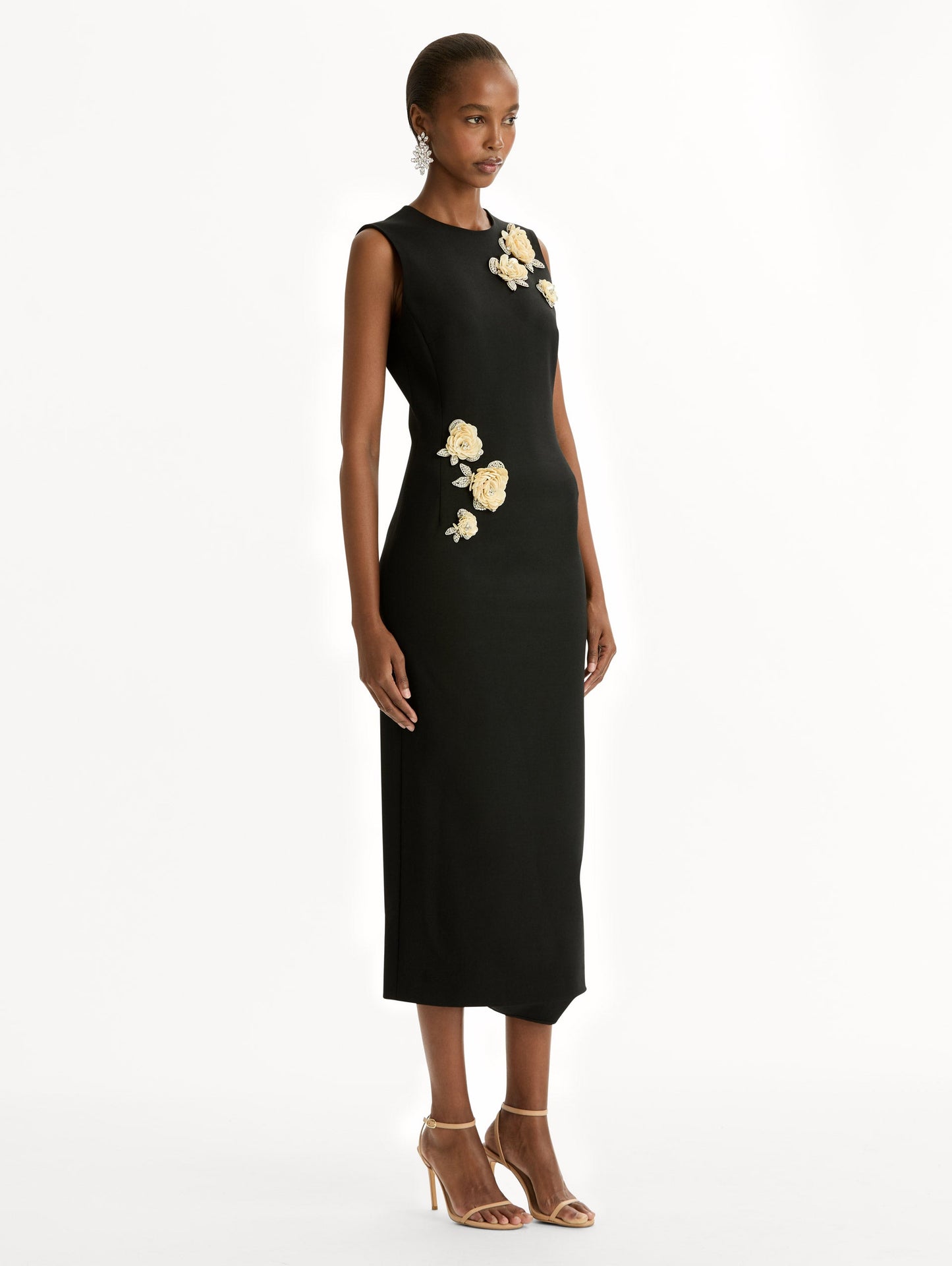 Brooch Embroidered Cocktail Sleeveless Dress Black / Oscar de la Renta