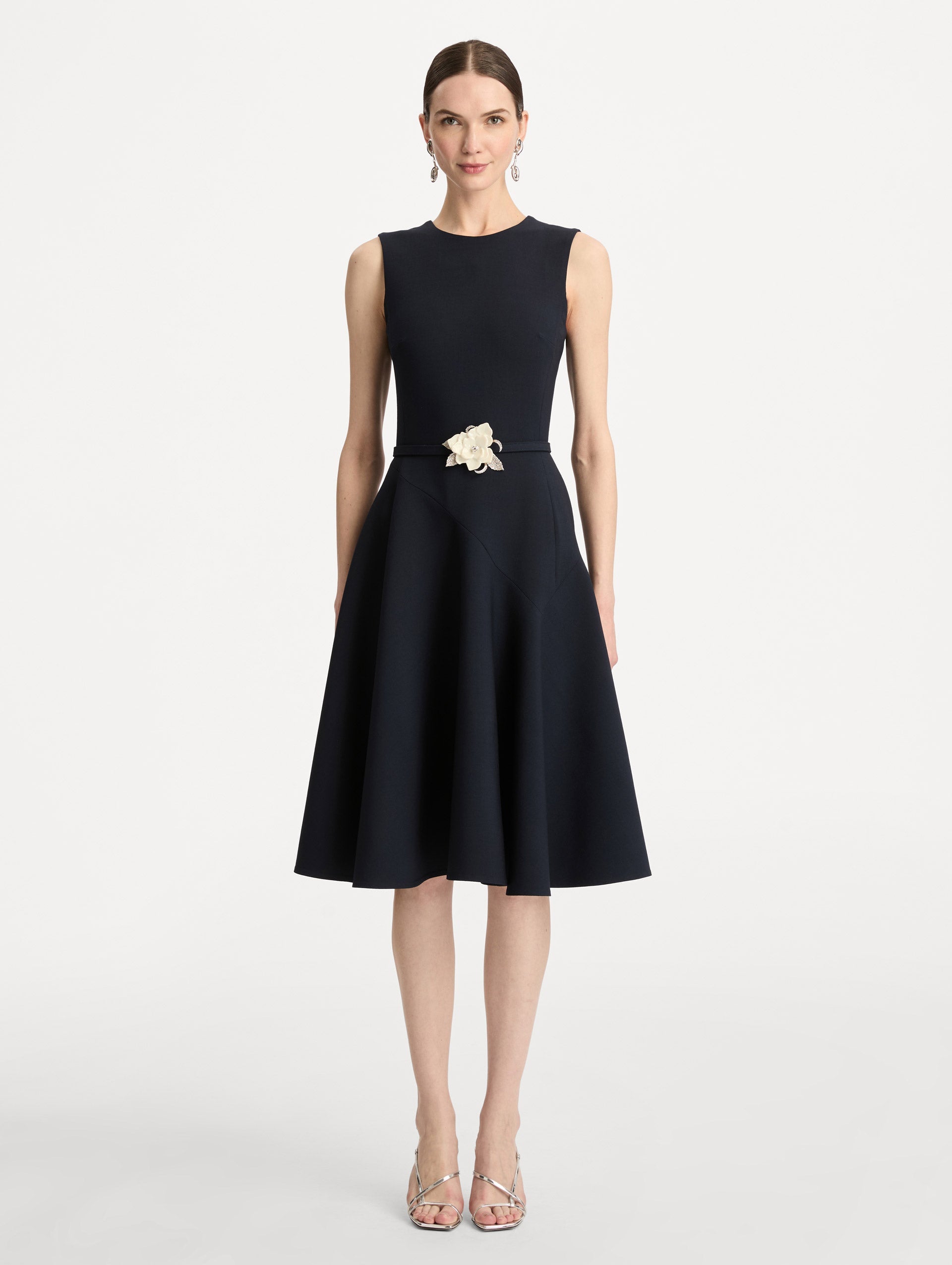 Floral Belt Sleeveless Dress Black / Oscar de la Renta