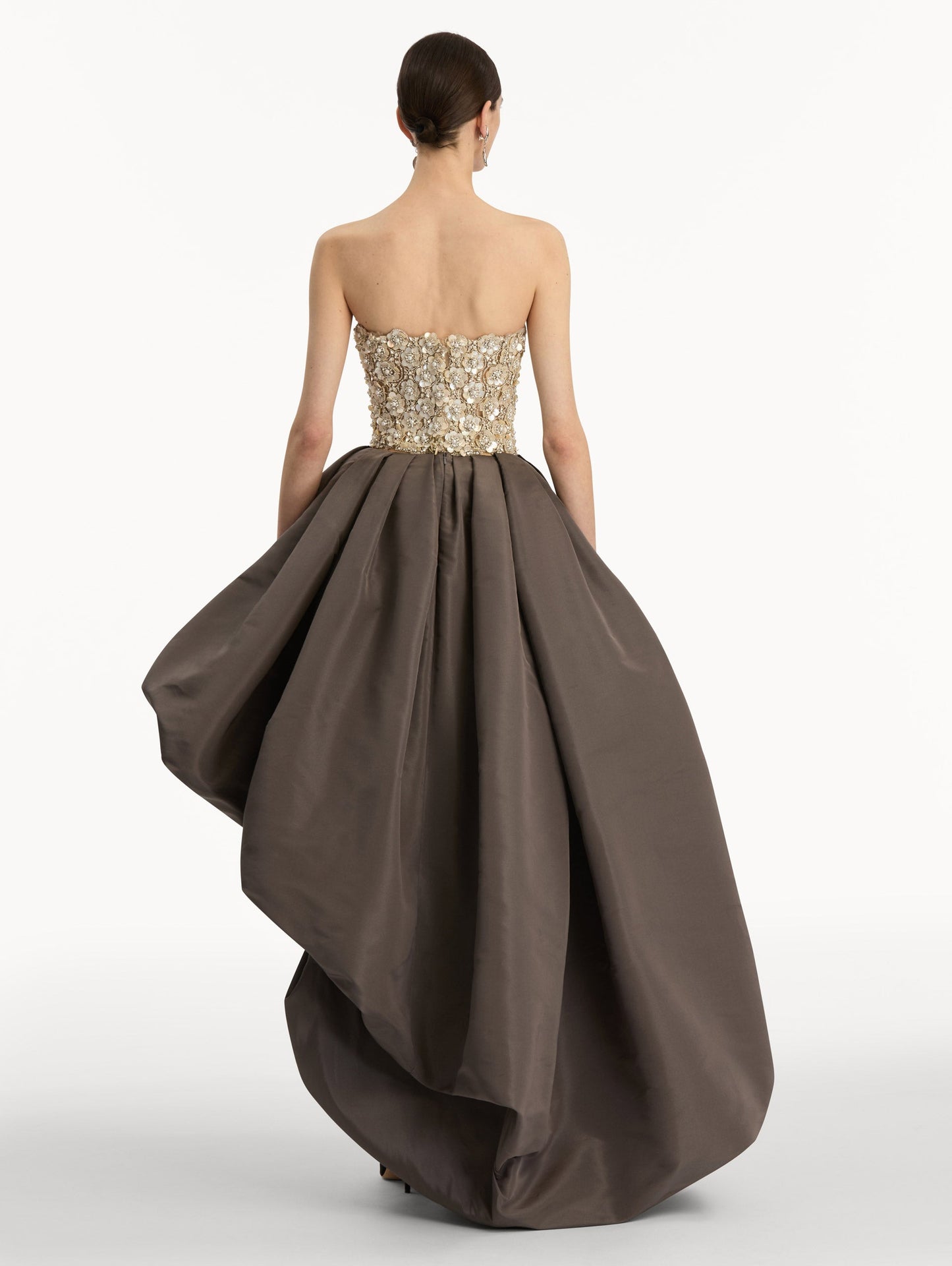 Mother of Pearl Embroidered High-Low Gown Stone / Oscar de la Renta