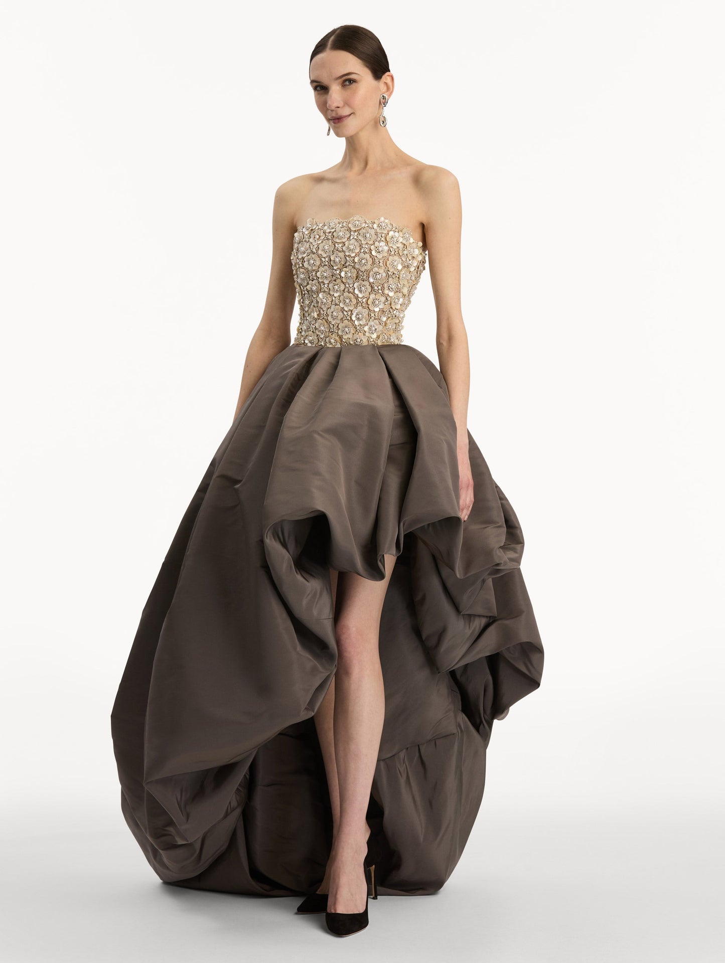 Mother of Pearl Embroidered High-Low Gown Stone / Oscar de la Renta