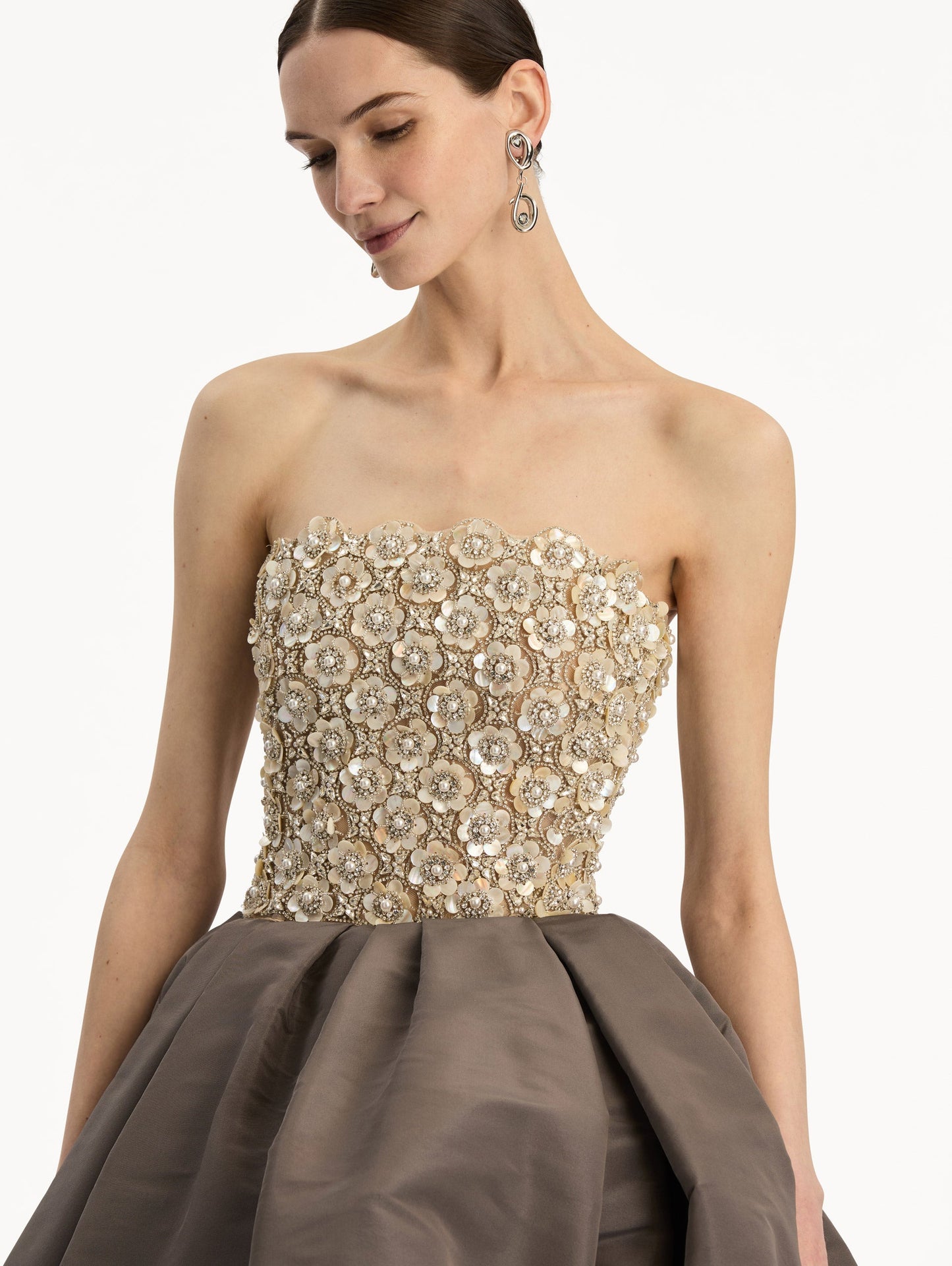 Mother of Pearl Embroidered High-Low Gown Stone / Oscar de la Renta