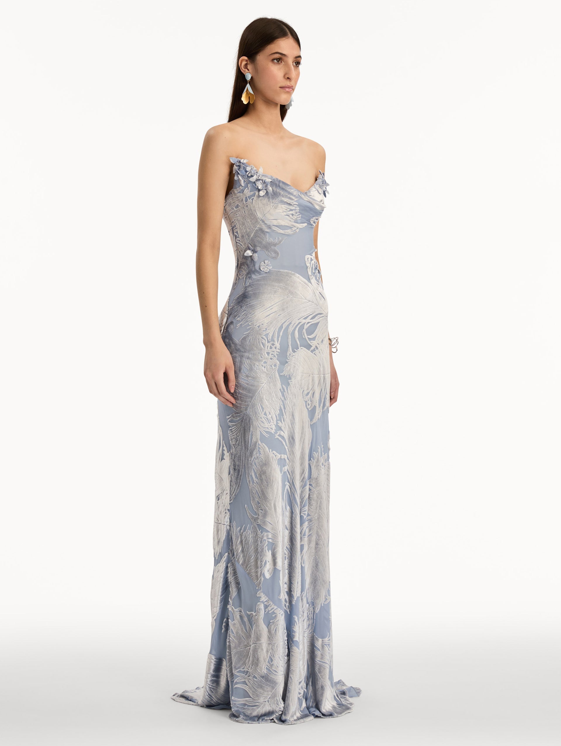 Feather Velvet Devoré Gown Silver/slate / Oscar de la Renta