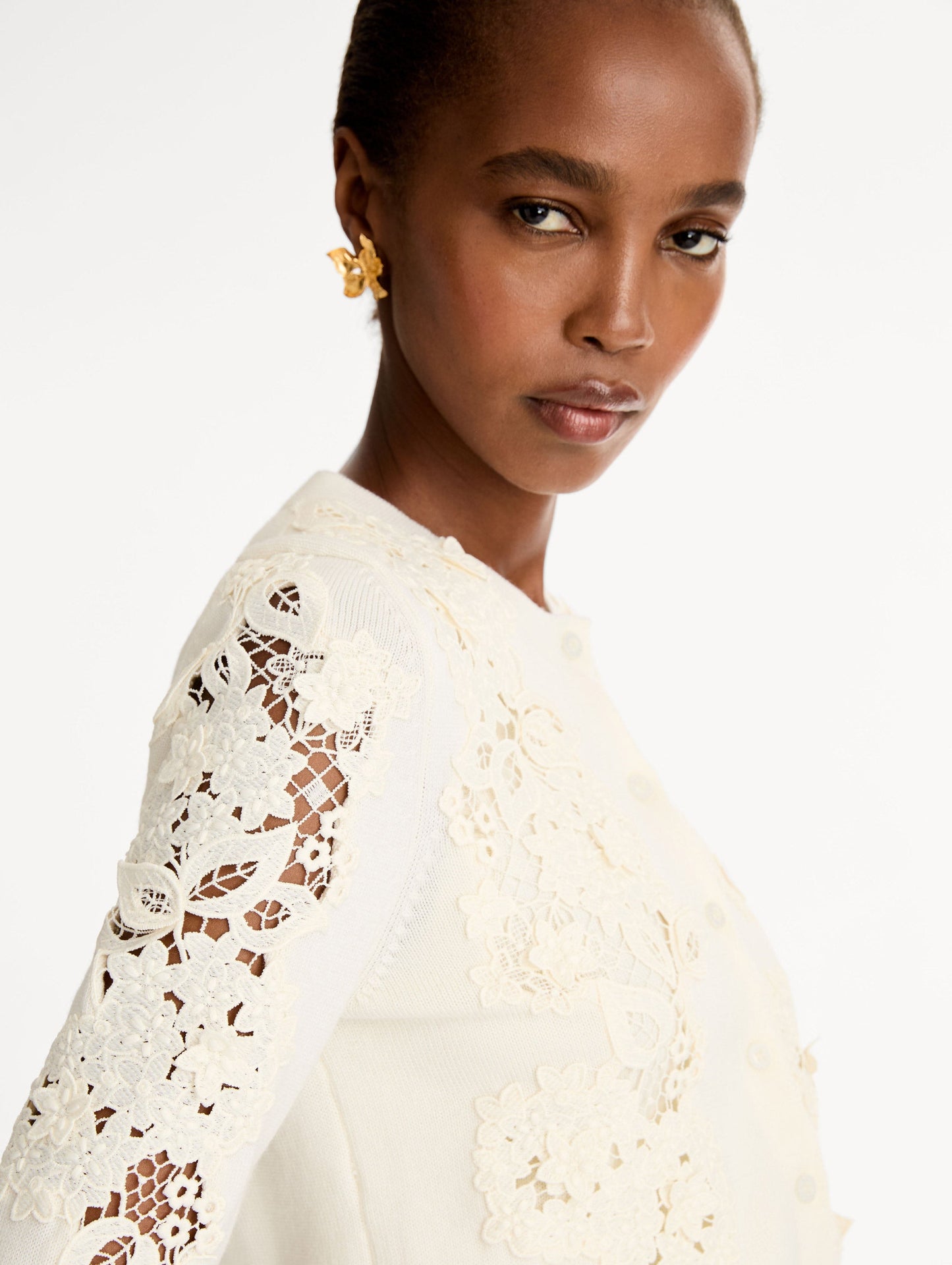 Porcelain Flower Guipure Insert Cardigan Ivory multi / Oscar de la Renta