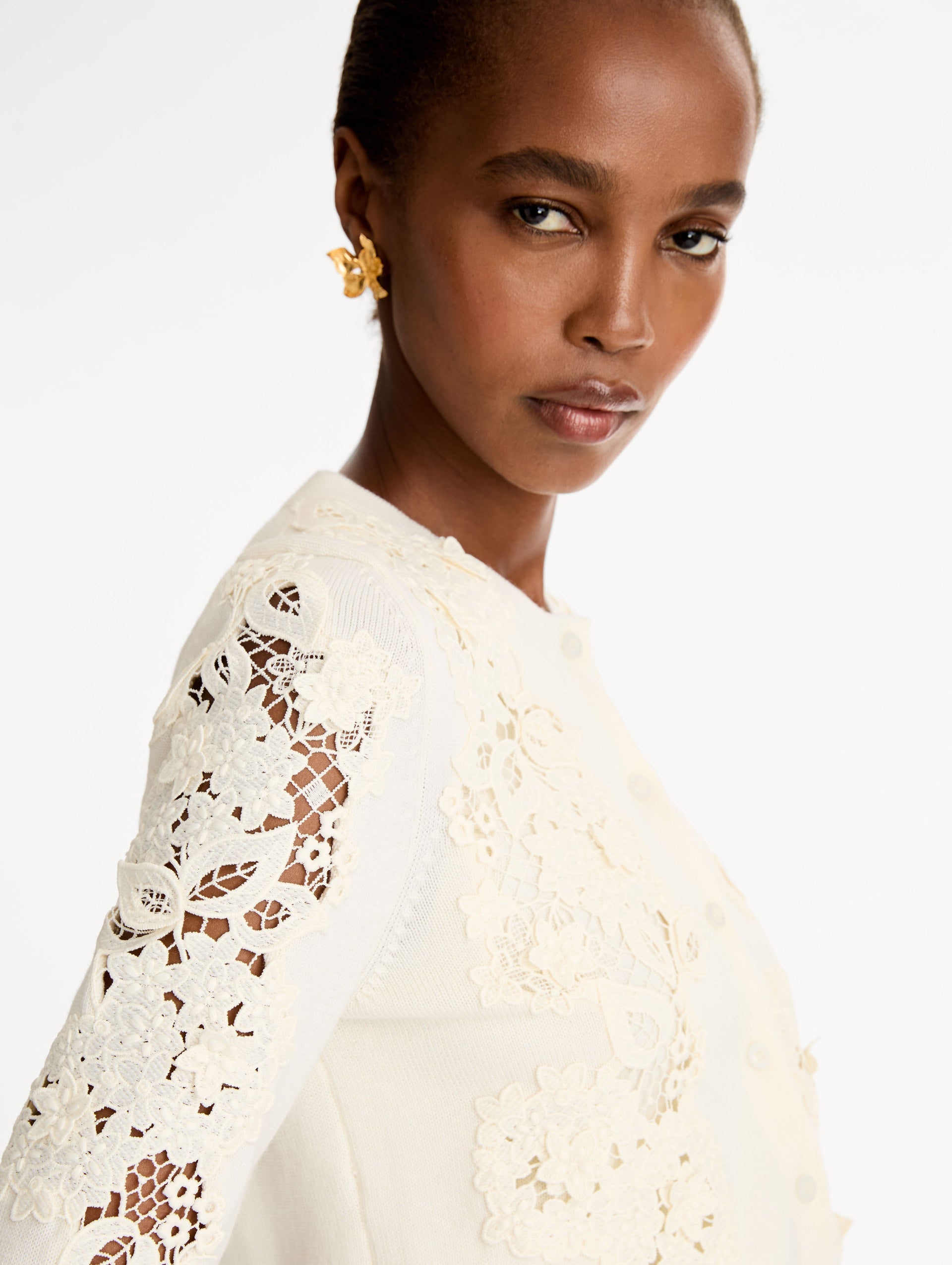 Porcelain Flower Guipure Insert Cardigan Ivory multi / Oscar de la Renta