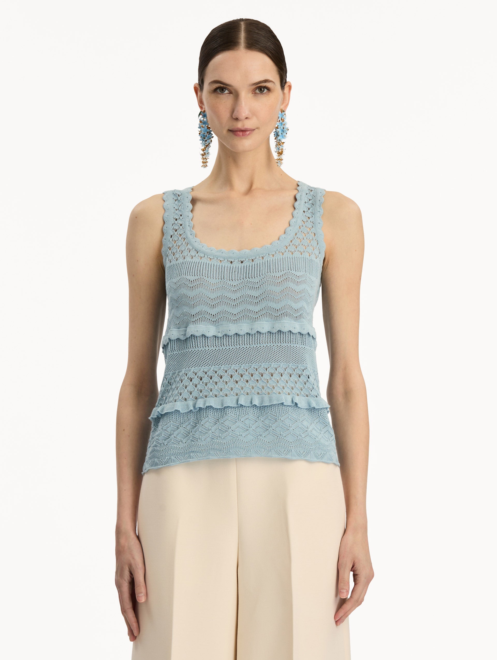 Scallop Trim Tank Sky / Oscar de la Renta