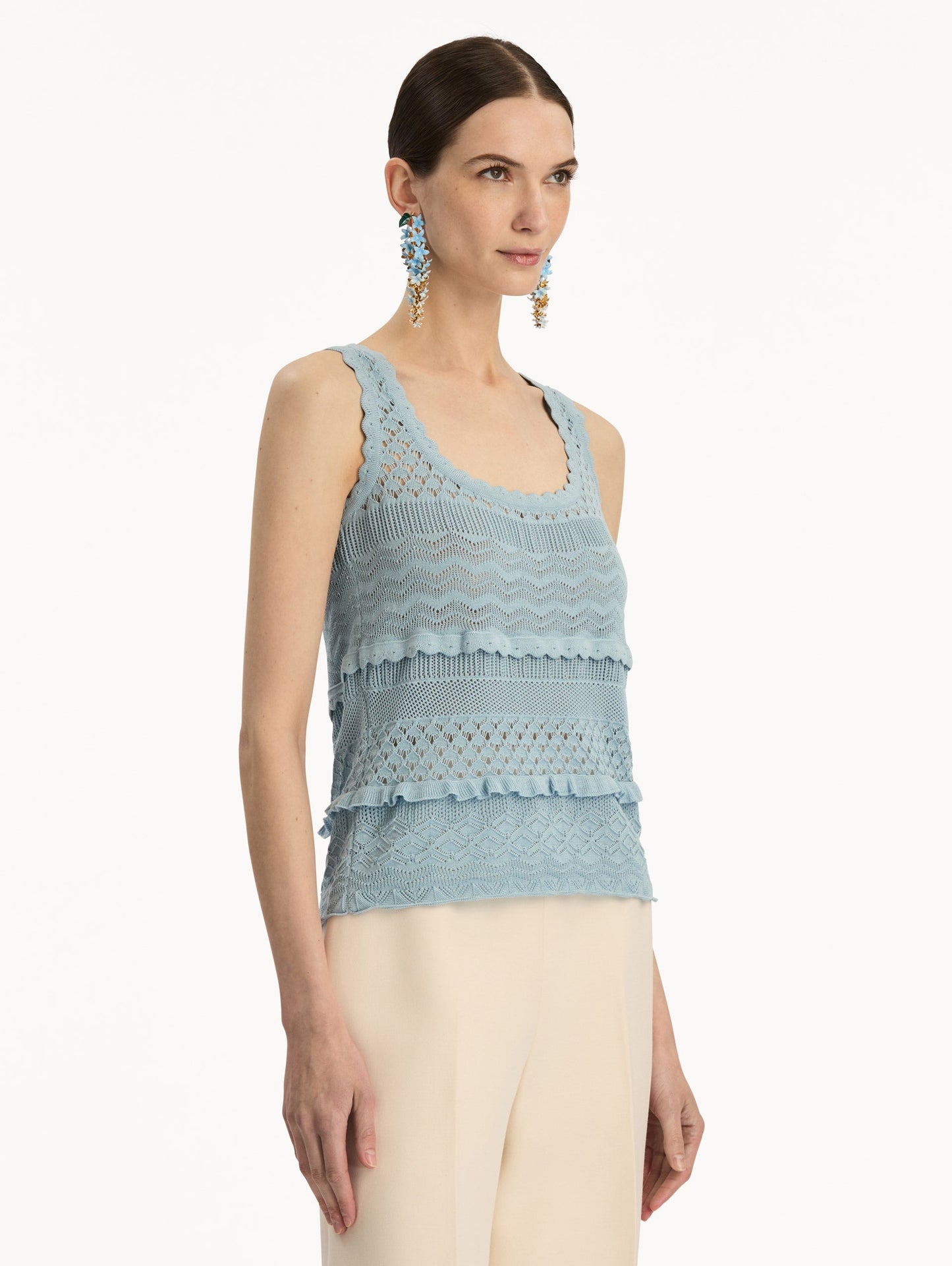 Scallop Trim Tank Sky / Oscar de la Renta
